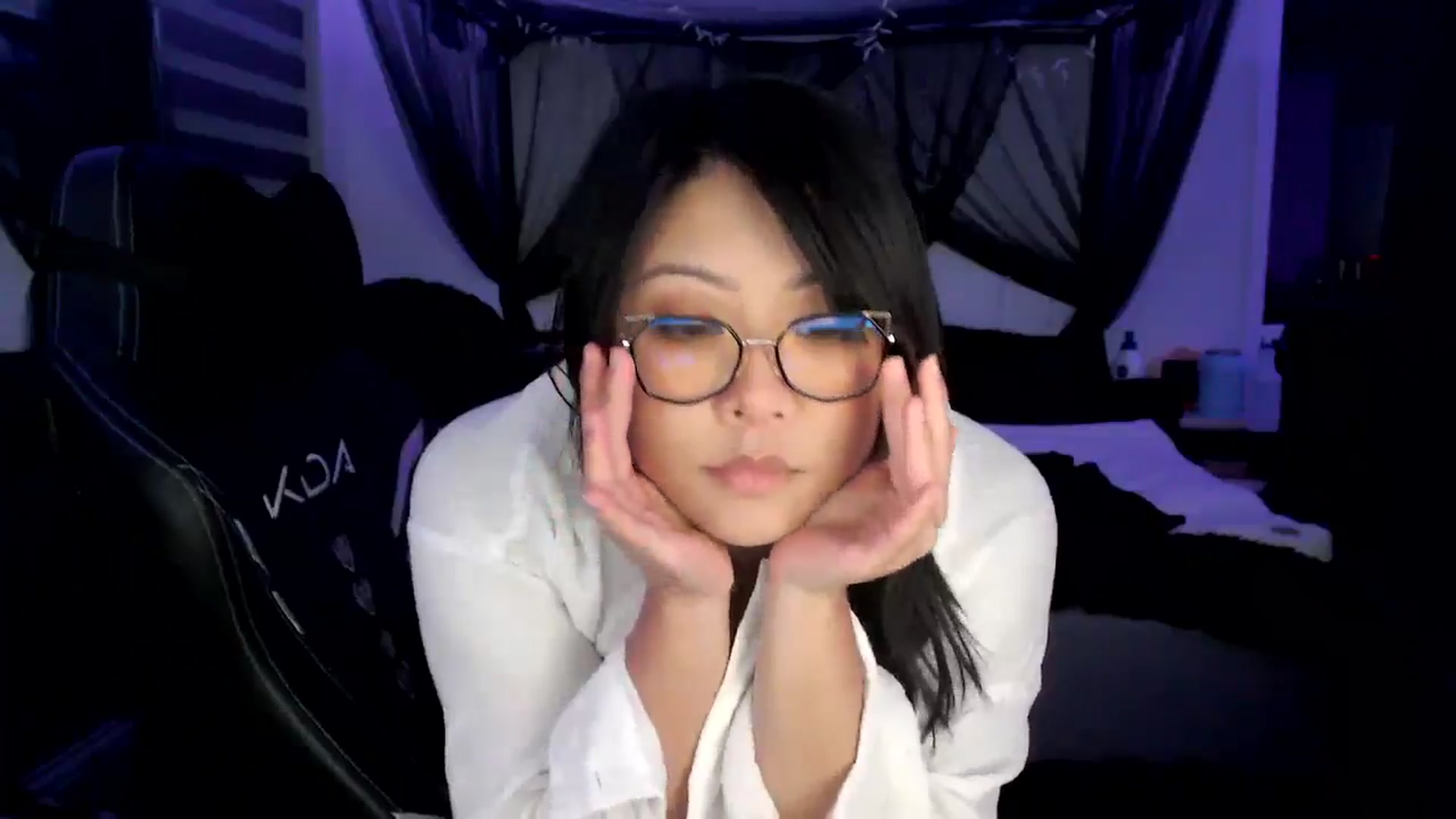 Gallery image thumbnail from Mimiestkitty's myfreecams stream on, 12/22/2024, 07:55 image 8 of 20