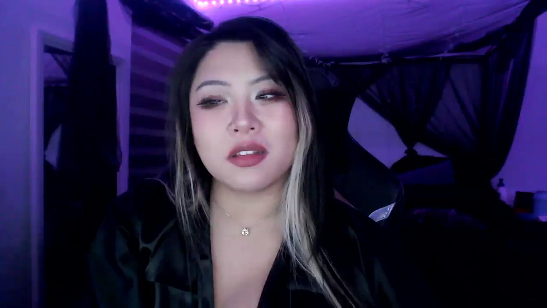 Gallery image thumbnail from Mimiestkitty's myfreecams stream on, 01/18/2025, 07:46 image 18 of 20