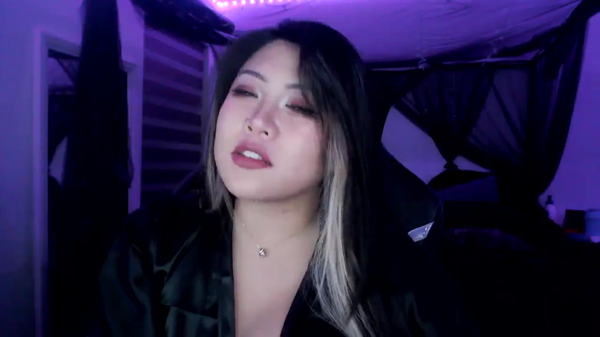Gallery image thumbnail from Mimiestkitty's myfreecams stream on, 01/18/2025, 07:46 image 16 of 20