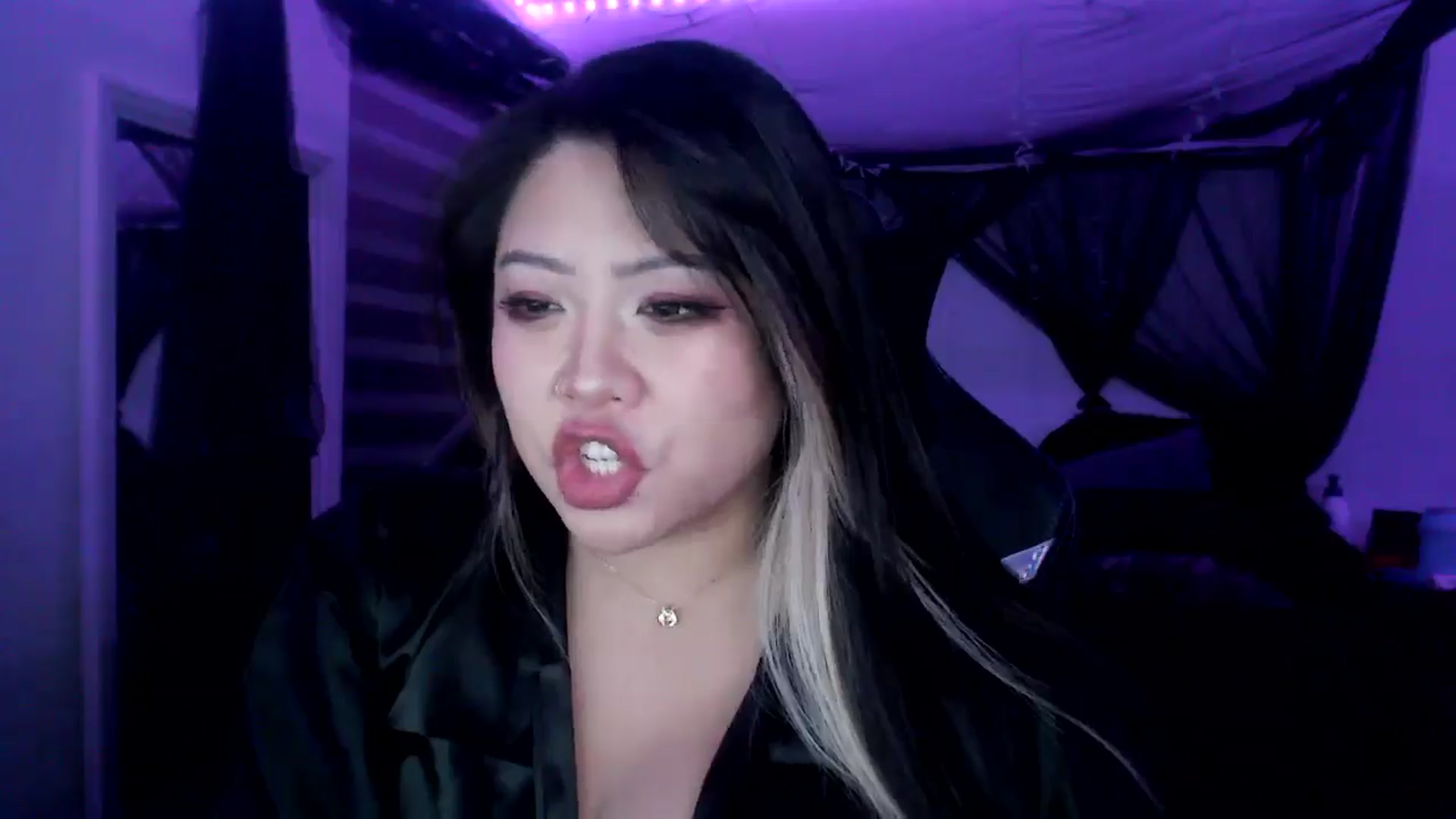 Gallery image thumbnail from Mimiestkitty's myfreecams stream on, 01/18/2025, 07:46 image 12 of 20