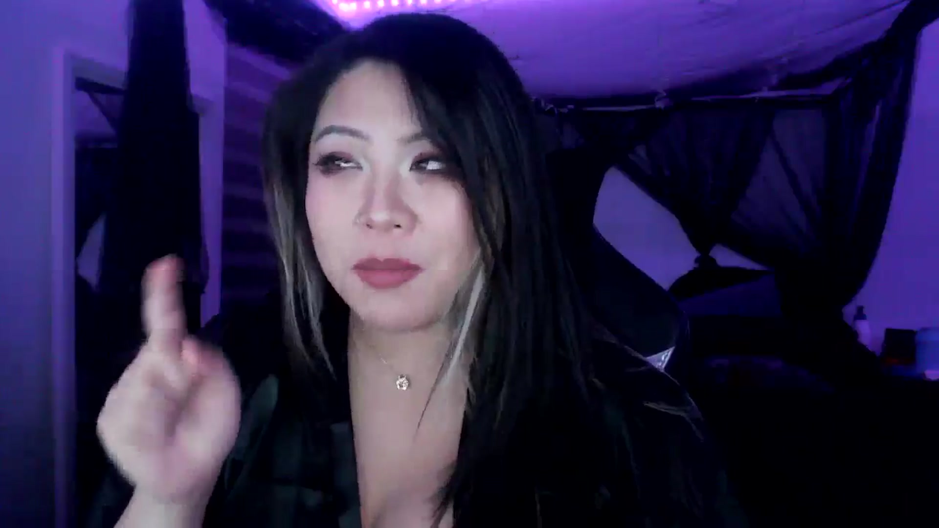 Gallery image thumbnail from Mimiestkitty's myfreecams stream on, 01/18/2025, 07:46 image 6 of 20