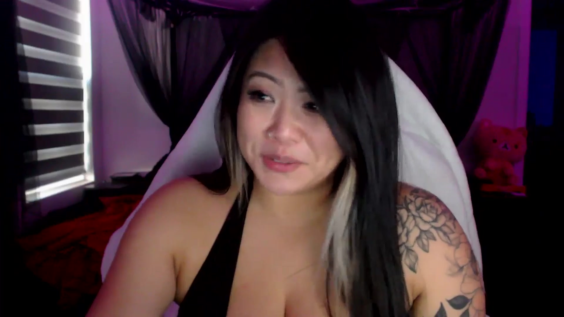 Gallery image thumbnail from Mimiestkitty's myfreecams stream on, 02/15/2025, 18:31 image 10 of 20