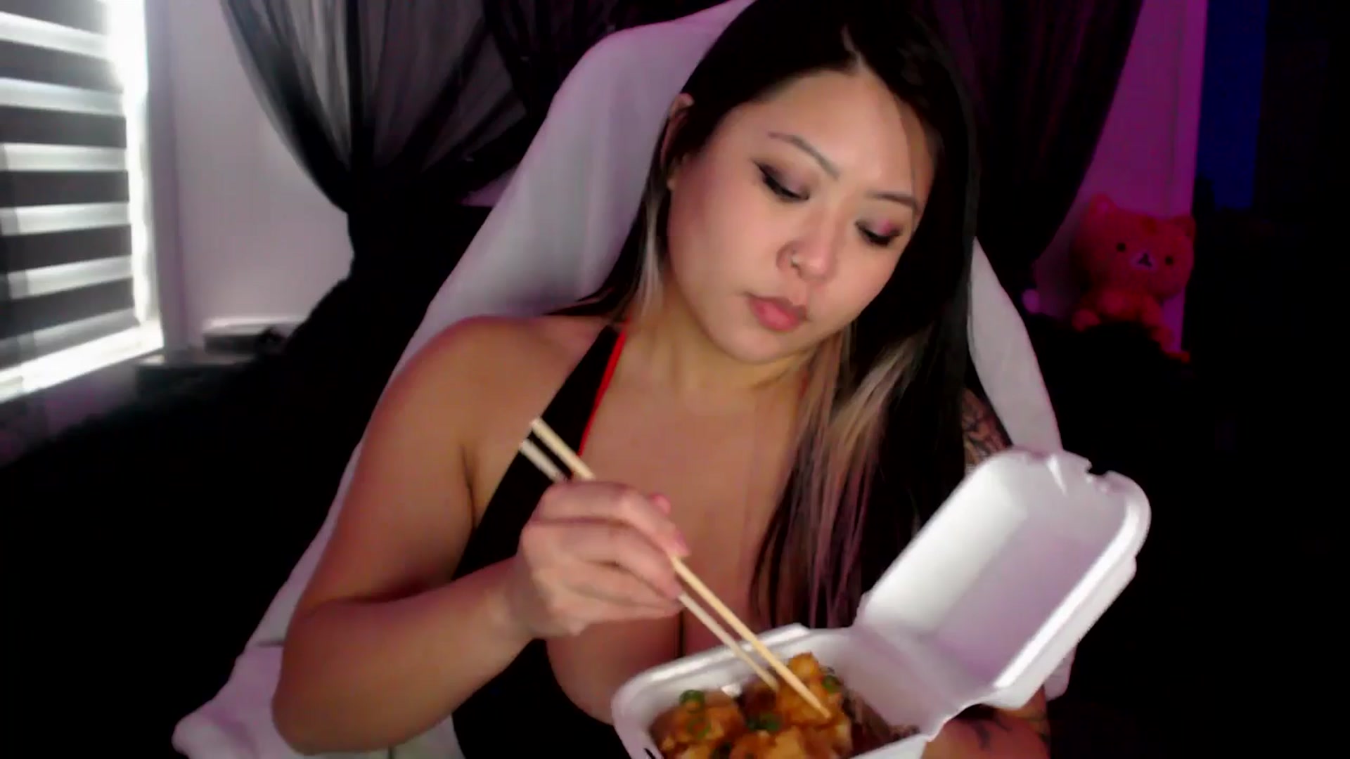 Gallery image thumbnail from Mimiestkitty's myfreecams stream on, 02/15/2025, 19:43 image 15 of 20