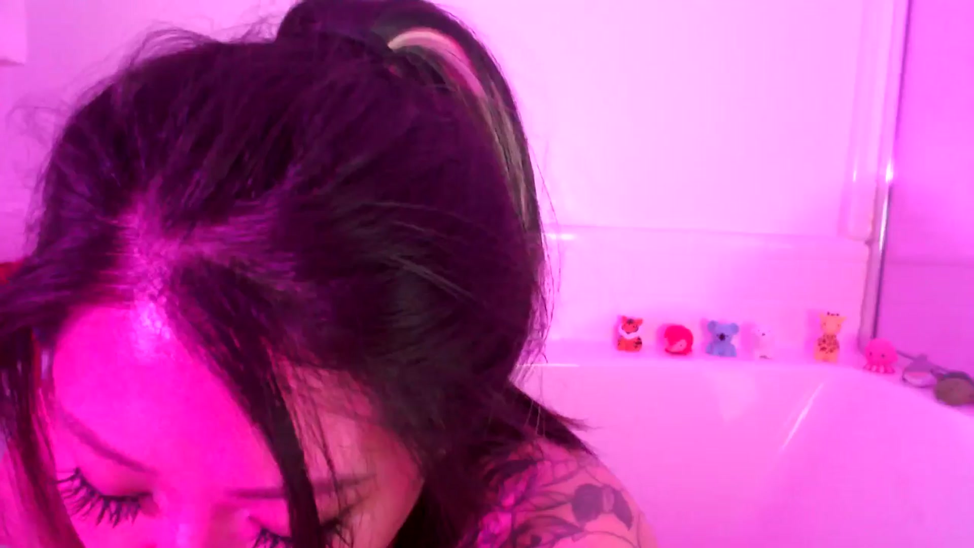 Gallery image thumbnail from Mimiestkitty's myfreecams stream on, 06/13/2025, 08:26 image 18 of 20