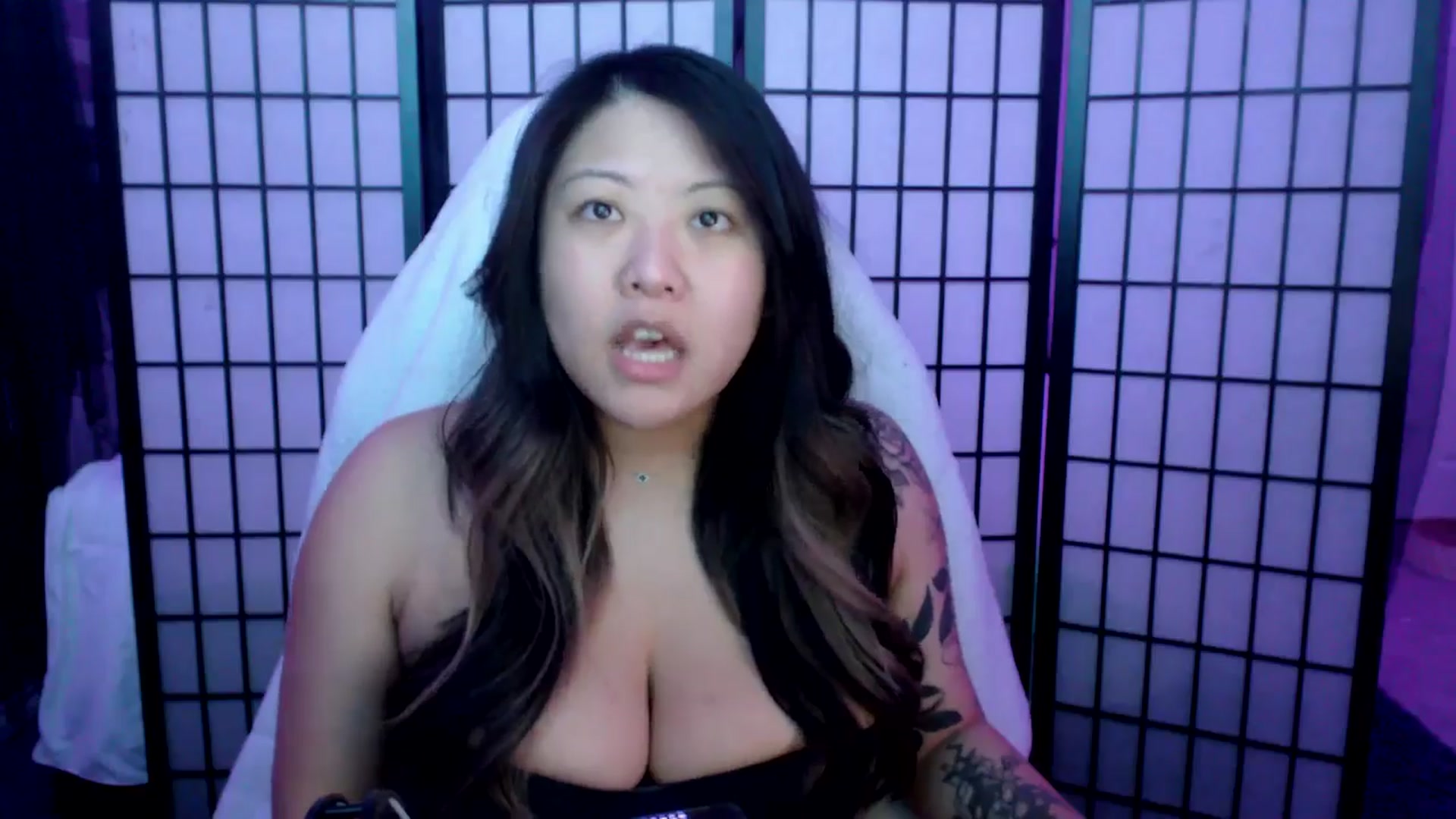 Gallery image thumbnail from Mimiestkitty's myfreecams stream on, 08/19/2025, 09:55 image 12 of 20