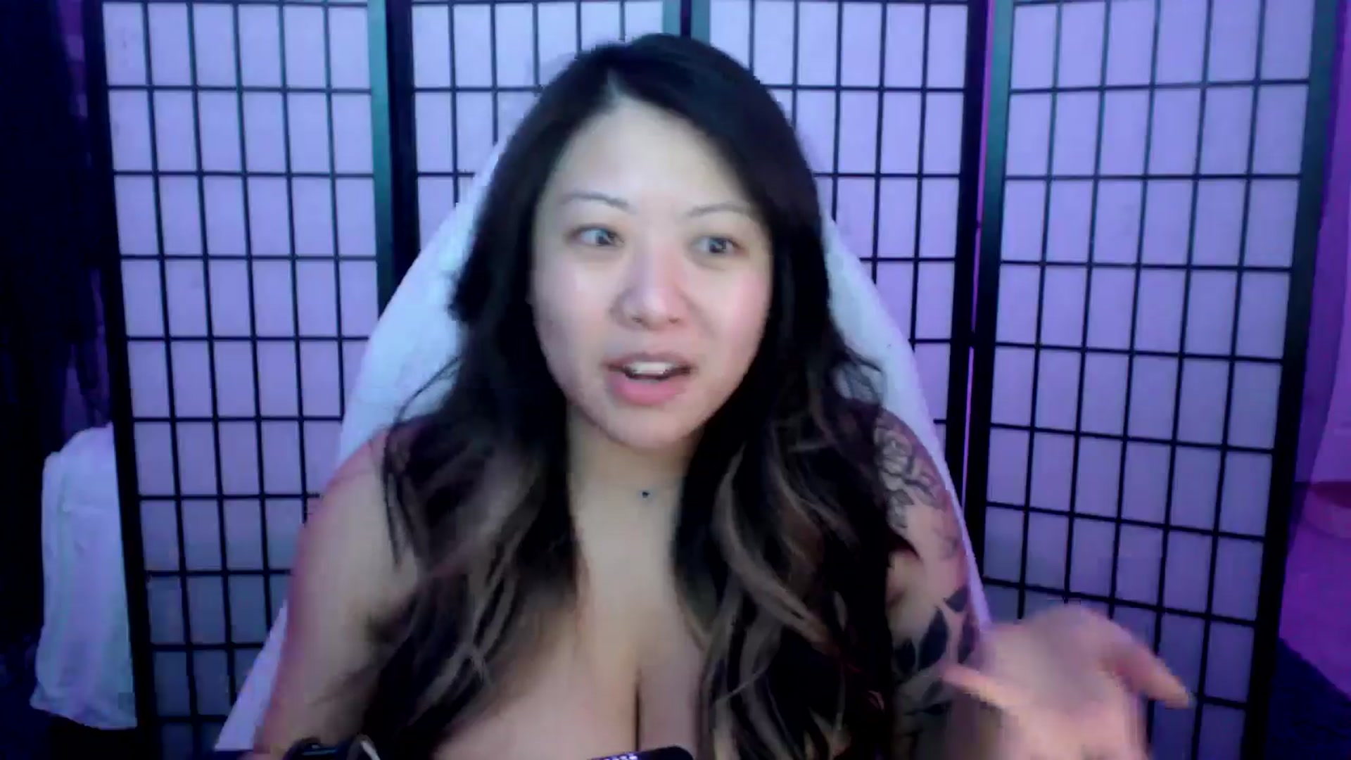 Gallery image thumbnail from Mimiestkitty's myfreecams stream on, 08/19/2025, 09:55 image 11 of 20