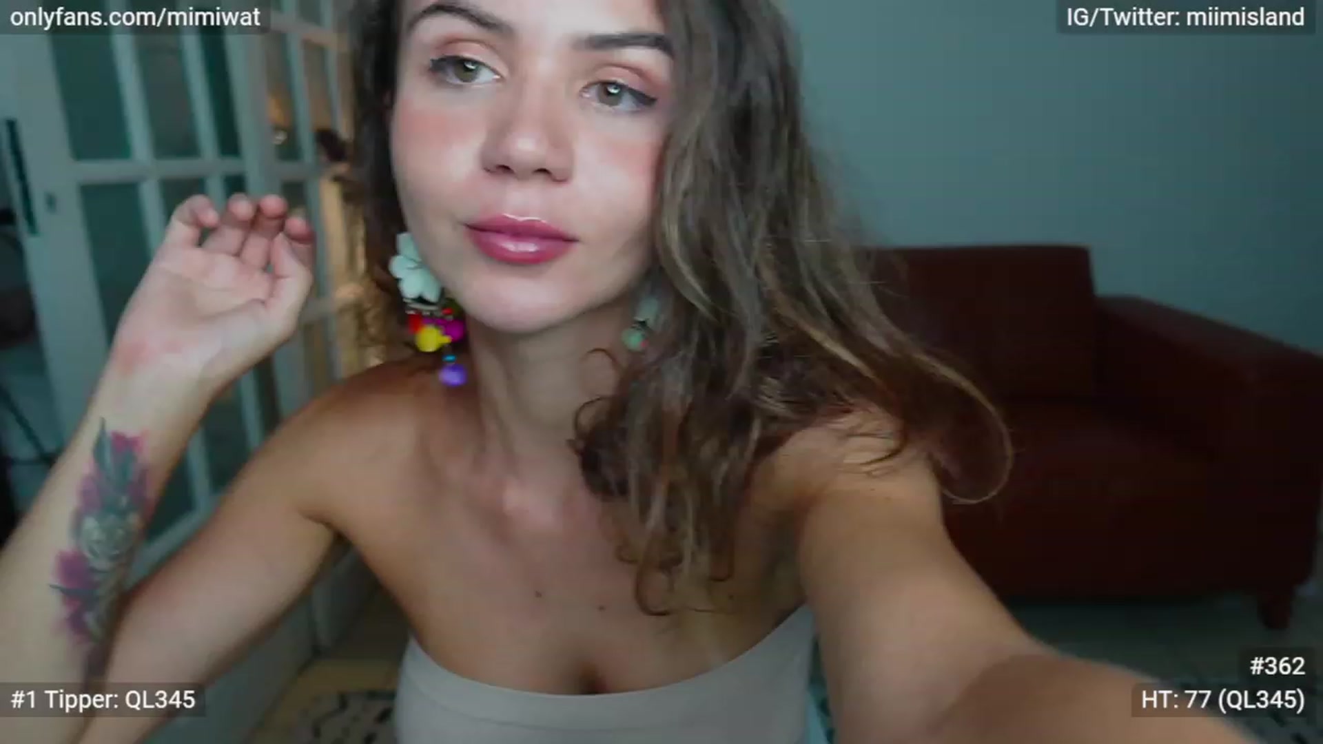Gallery image thumbnail from Mimiwat's myfreecams stream on, 12/11/2022, 03:22 image 3 of 20
