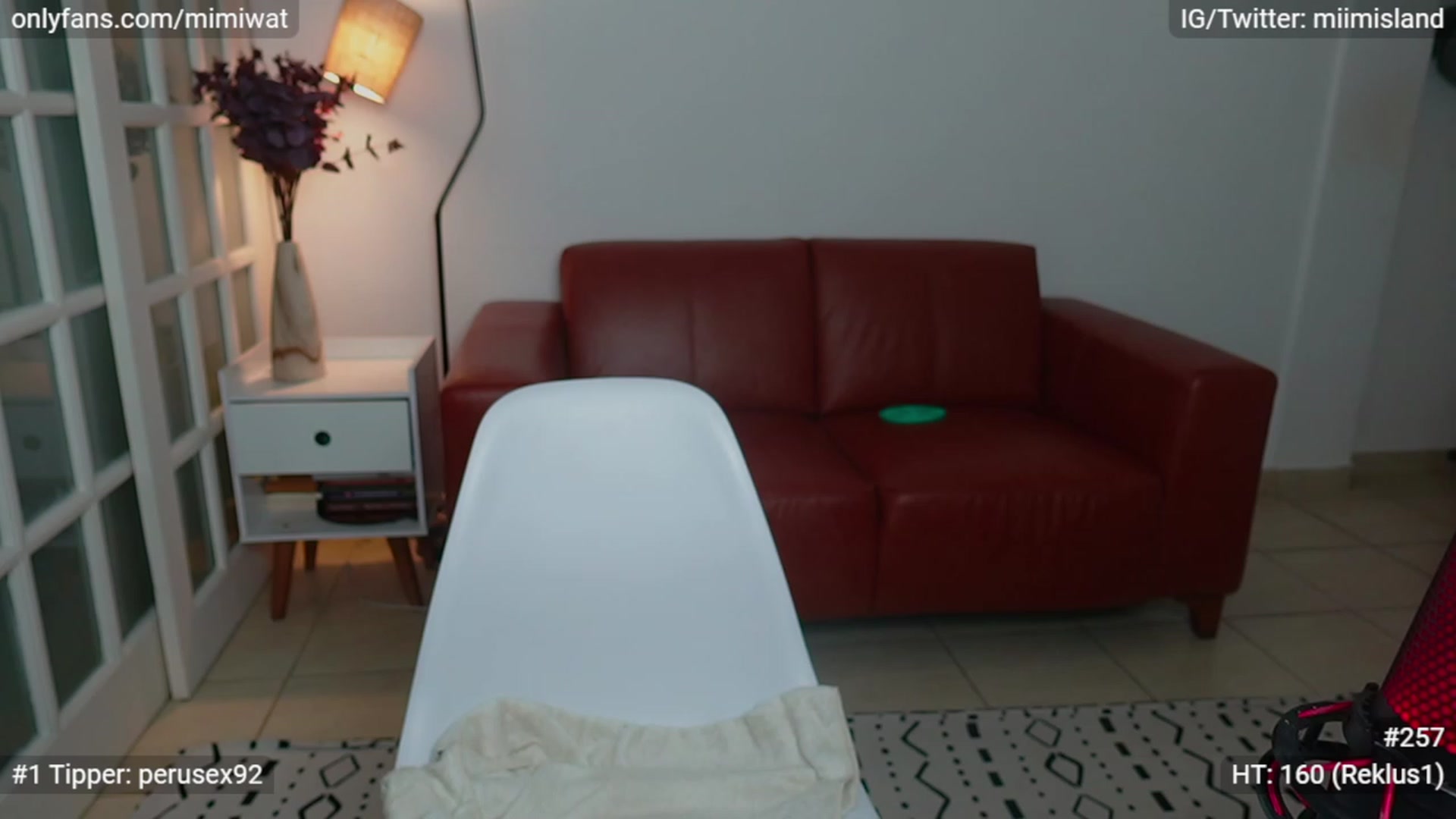 Gallery image thumbnail from Mimiwat's myfreecams stream on, 12/29/2022, 20:55 image 14 of 20