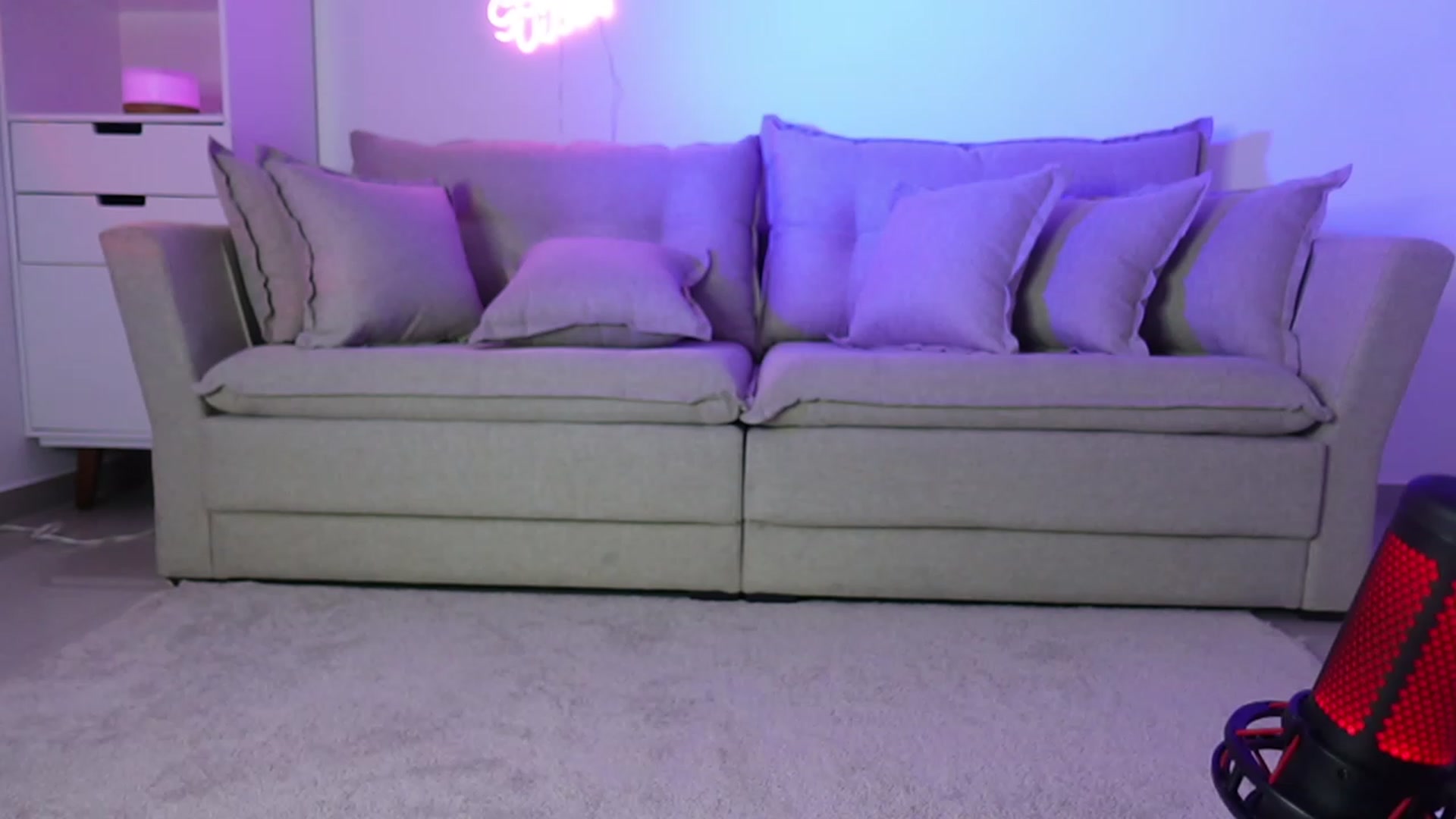 Gallery image thumbnail from Mimiwat's myfreecams stream on, 04/11/2023, 23:05 image 10 of 20