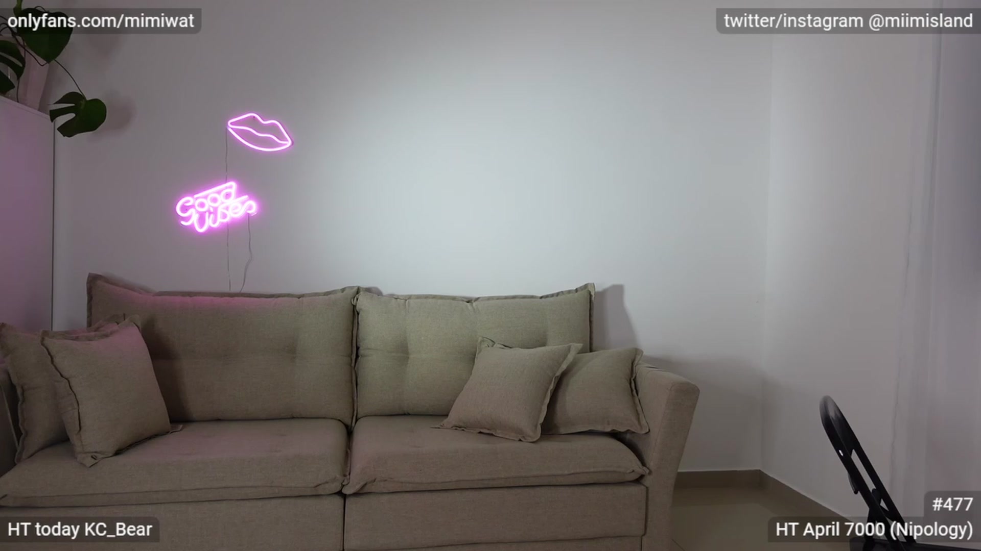 Gallery image thumbnail from Mimiwat's myfreecams stream on, 04/22/2023, 03:06 image 9 of 20