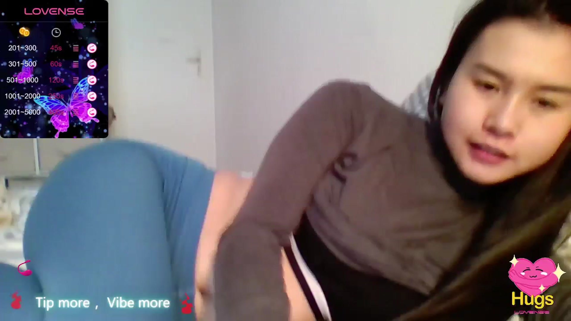 Gallery image thumbnail from Mimowet's myfreecams stream on, 01/15/2024, 14:39 image 13 of 20