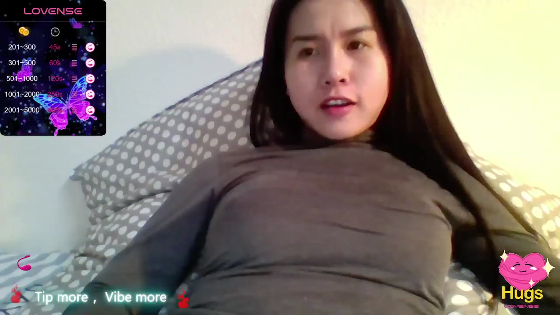 Gallery image thumbnail from Mimowet's myfreecams stream on, 01/15/2024, 14:39 image 6 of 20