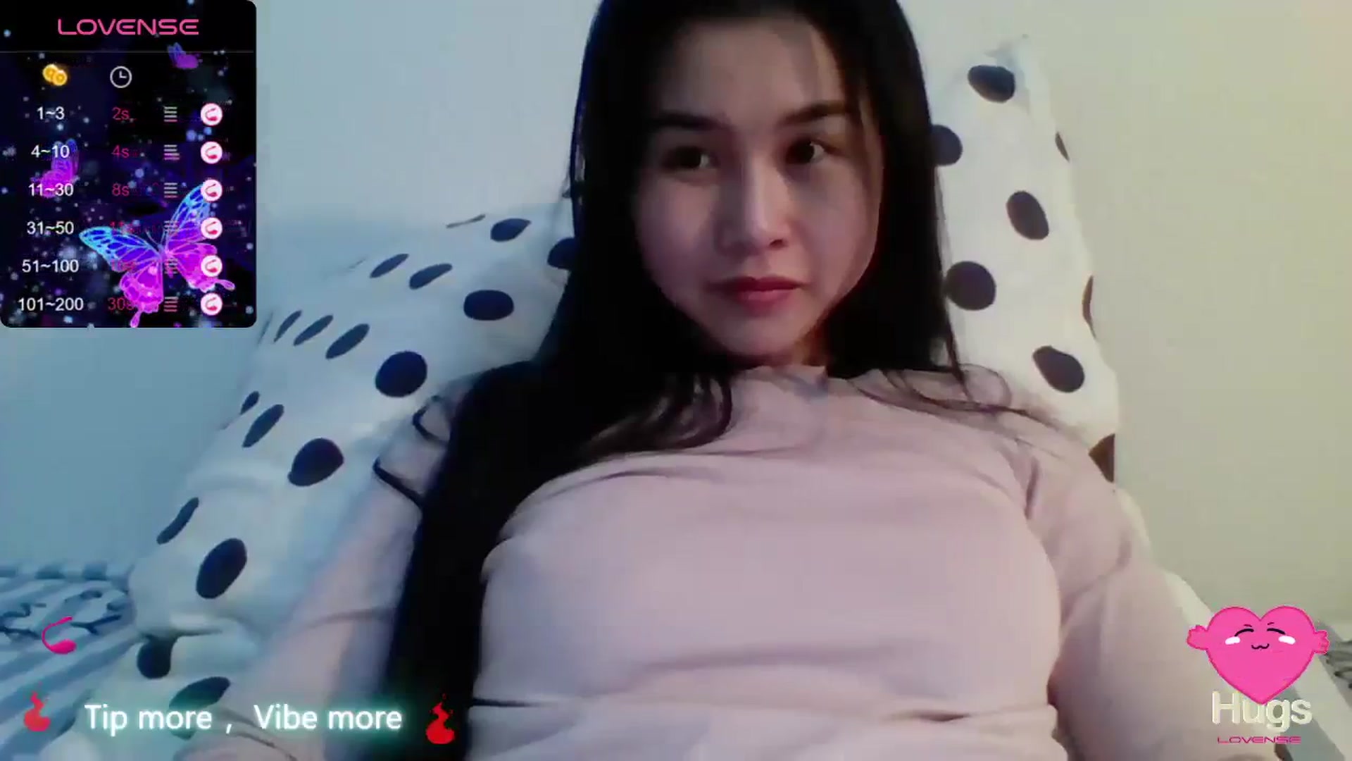 Gallery image thumbnail from Mimowet's myfreecams stream on, 01/20/2024, 15:11 image 15 of 20