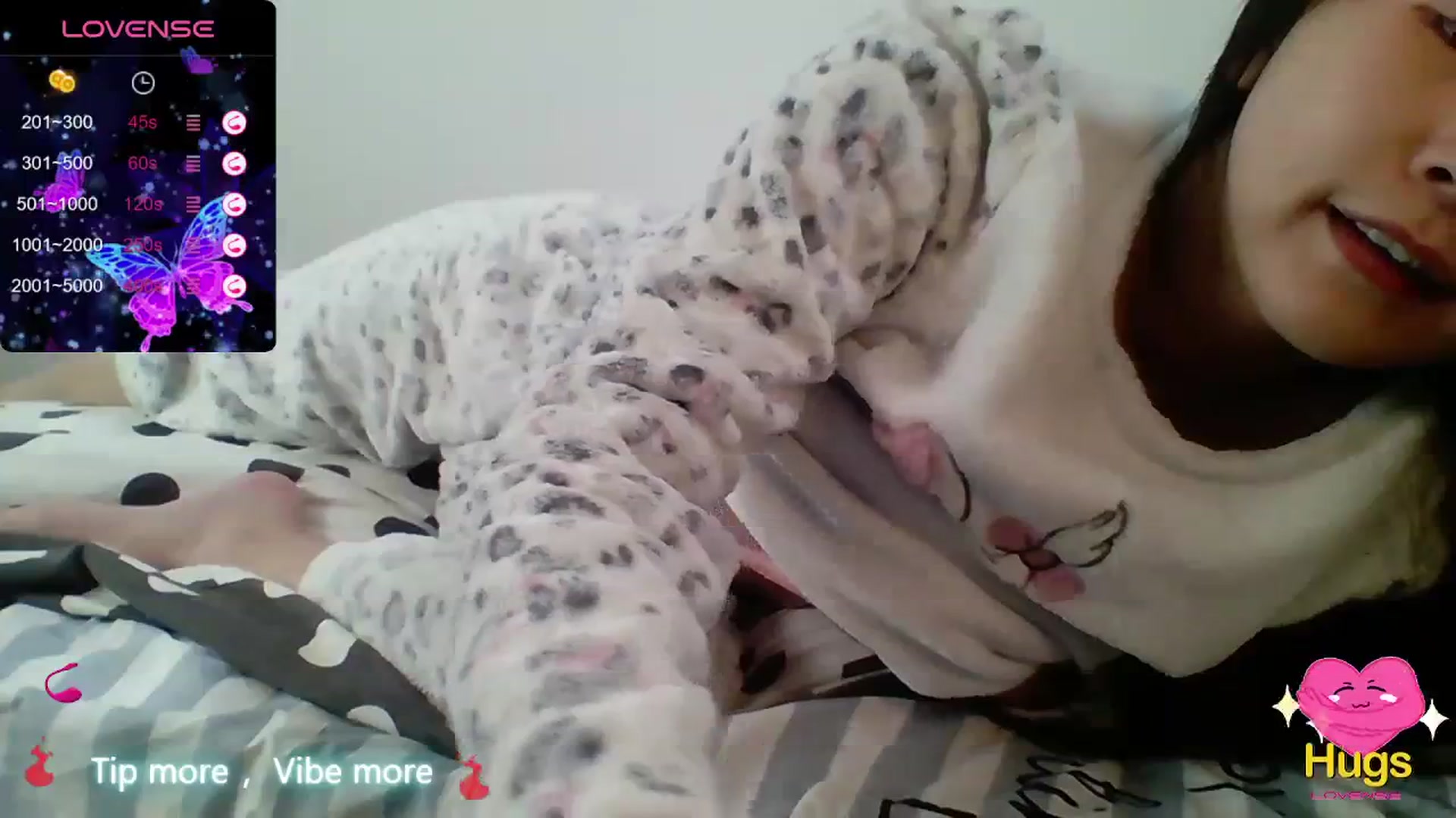 Gallery image thumbnail from Mimowet's myfreecams stream on, 02/18/2024, 09:22 image 14 of 20