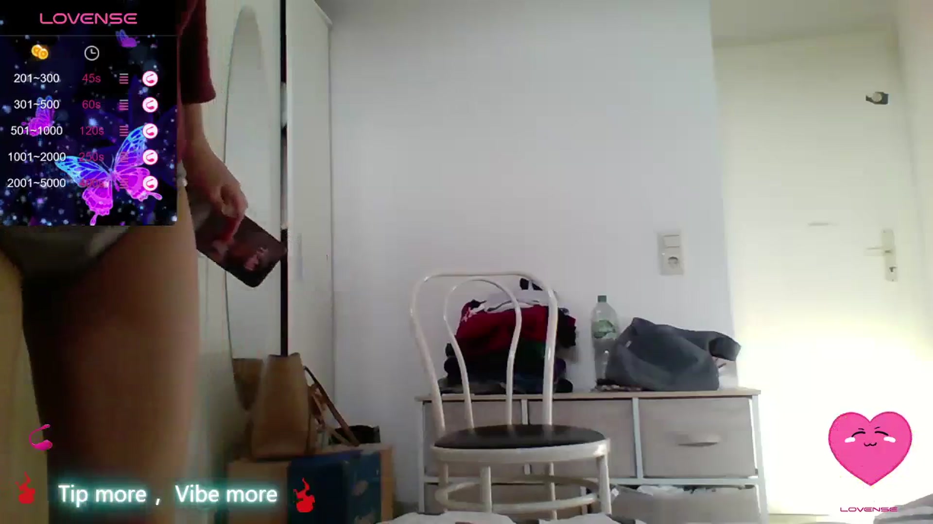 Gallery image thumbnail from Mimowet's myfreecams stream on, 02/21/2024, 11:43 image 7 of 20