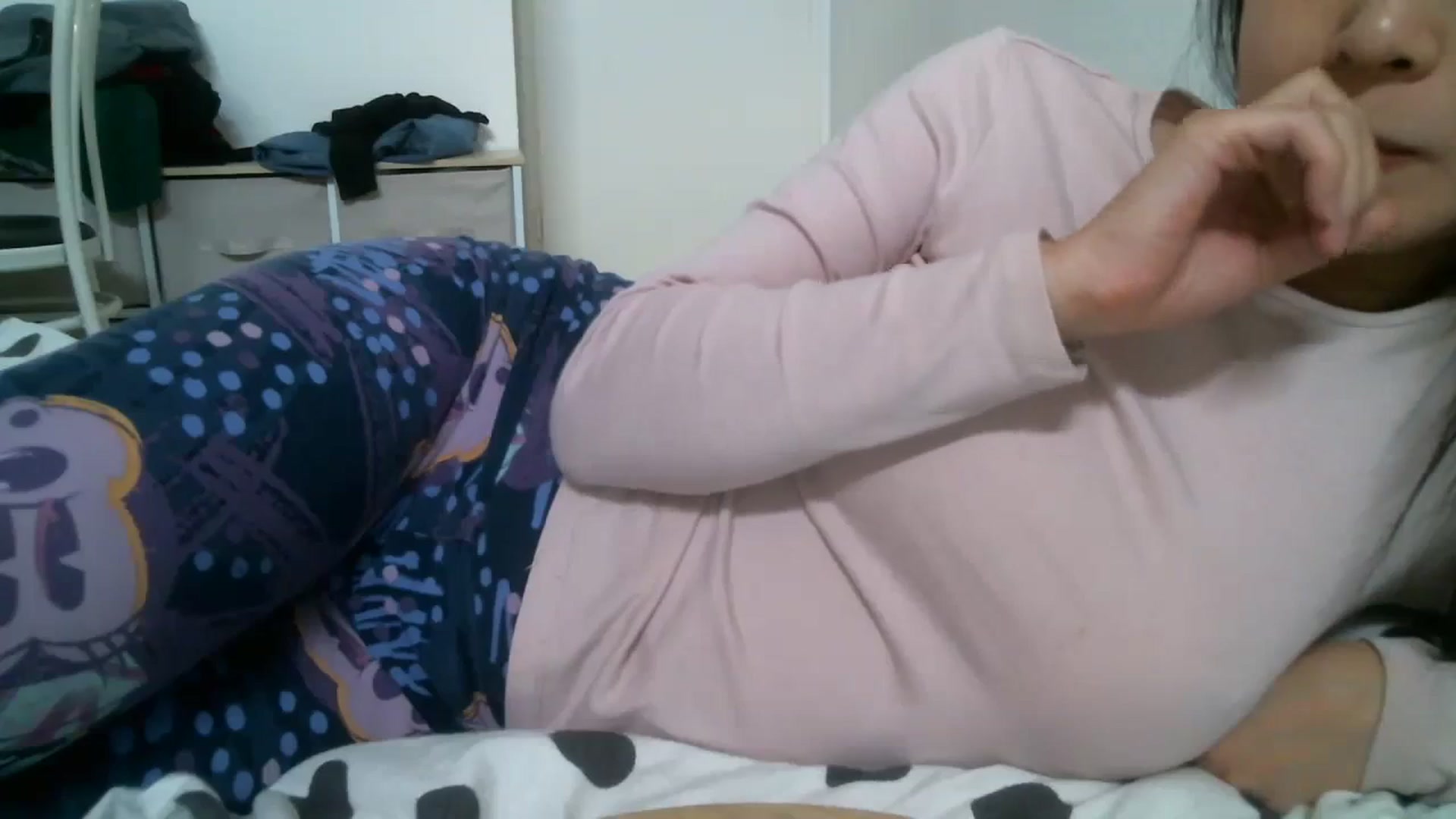 Gallery image thumbnail from Mimowet's myfreecams stream on, 03/06/2024, 15:30 image 19 of 20