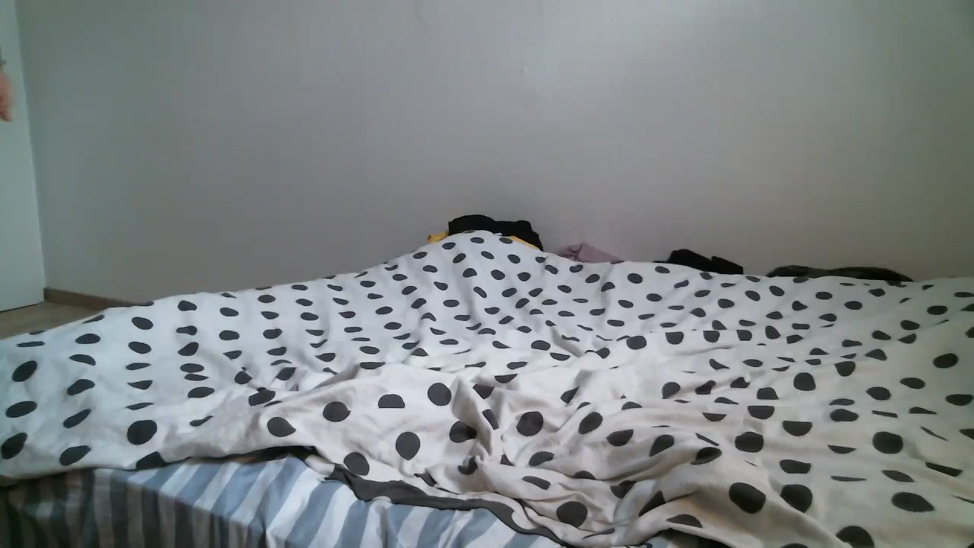 Gallery image thumbnail from Mimowet's myfreecams stream on, 04/24/2024, 12:01 image 14 of 20