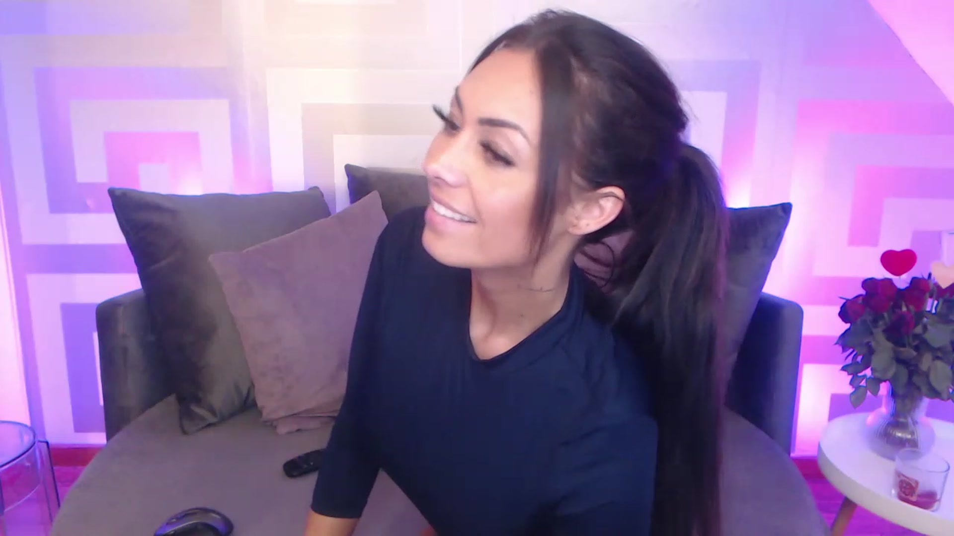 Gallery image thumbnail from MinaBabe's myfreecams stream on, 04/04/2023, 17:40 image 18 of 20