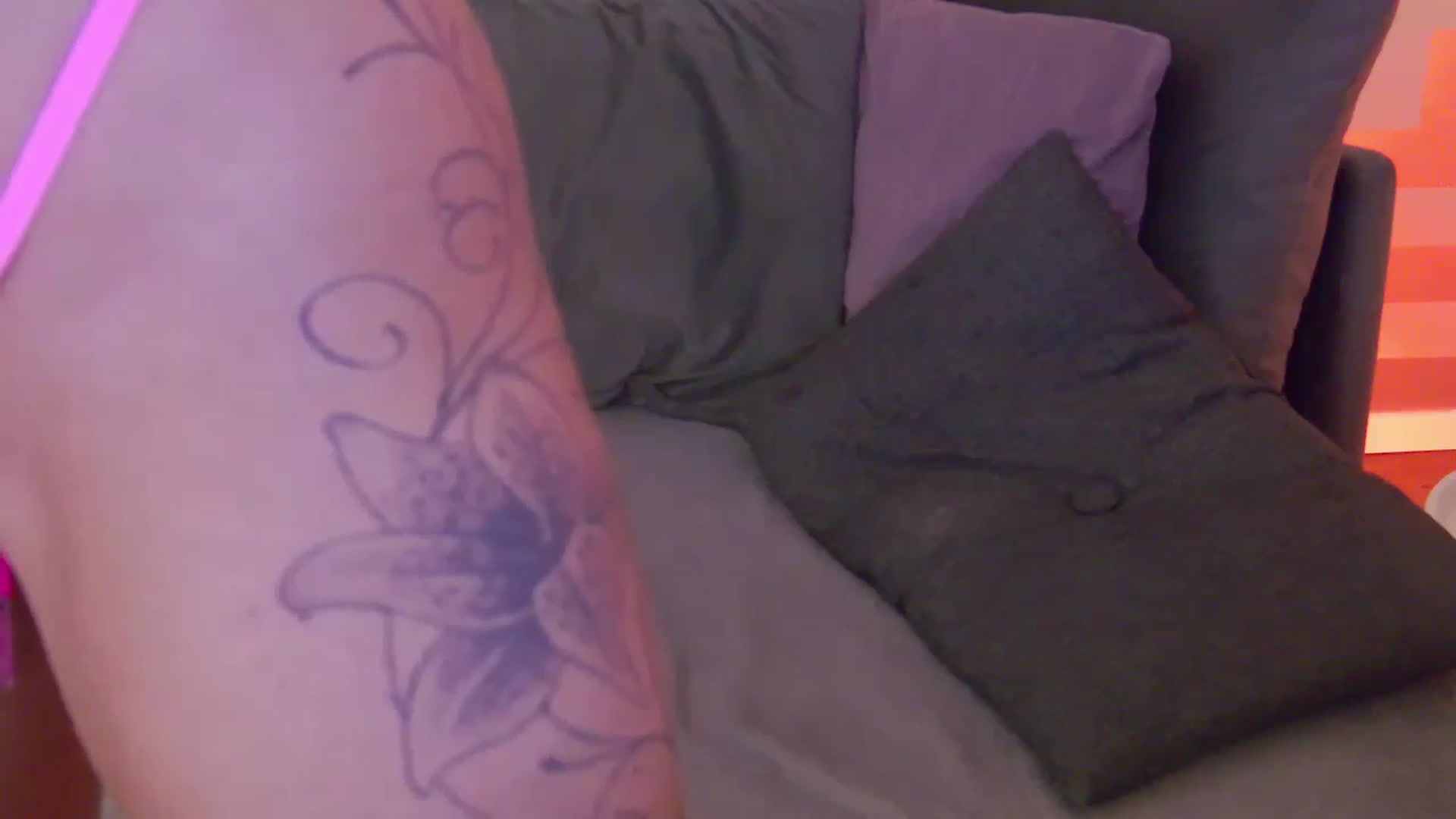 Gallery image thumbnail from MinaBabe's myfreecams stream on, 03/13/2025, 11:22 image 15 of 20