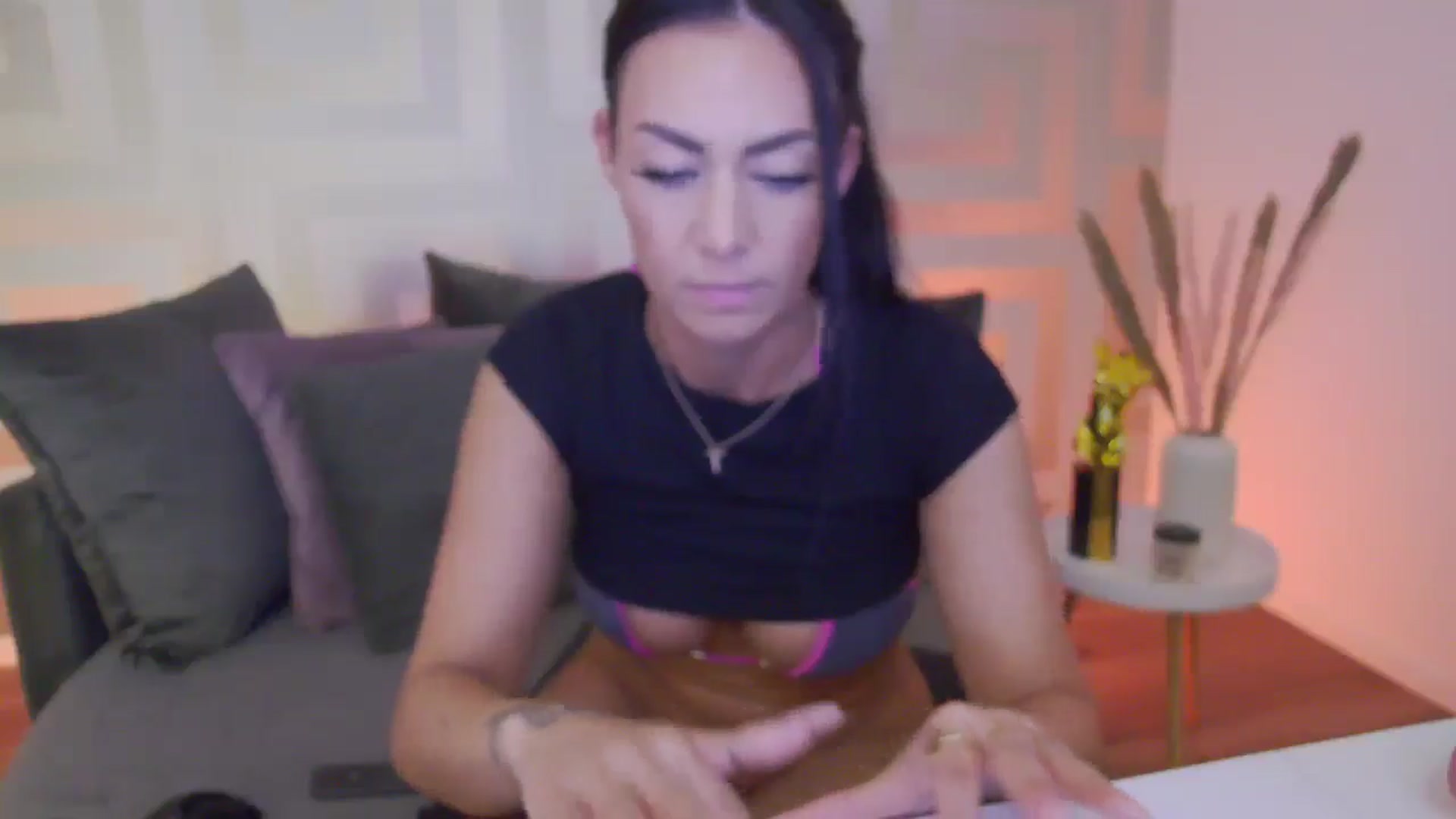 Gallery image thumbnail from MinaBabe's myfreecams stream on, 04/08/2025, 15:33 image 7 of 20