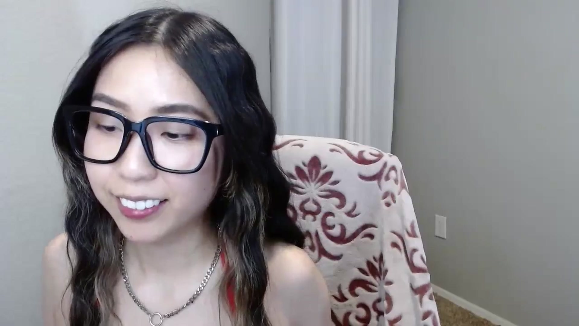 Gallery image thumbnail from MinaBae's myfreecams stream on, 10/16/2024, 07:20 image 18 of 20