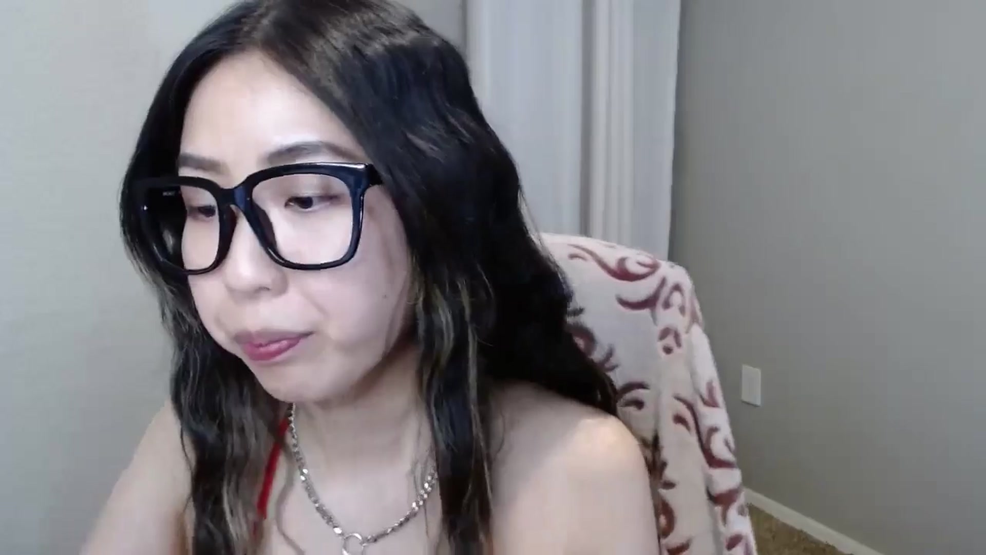 Gallery image thumbnail from MinaBae's myfreecams stream on, 10/16/2024, 07:20 image 16 of 20