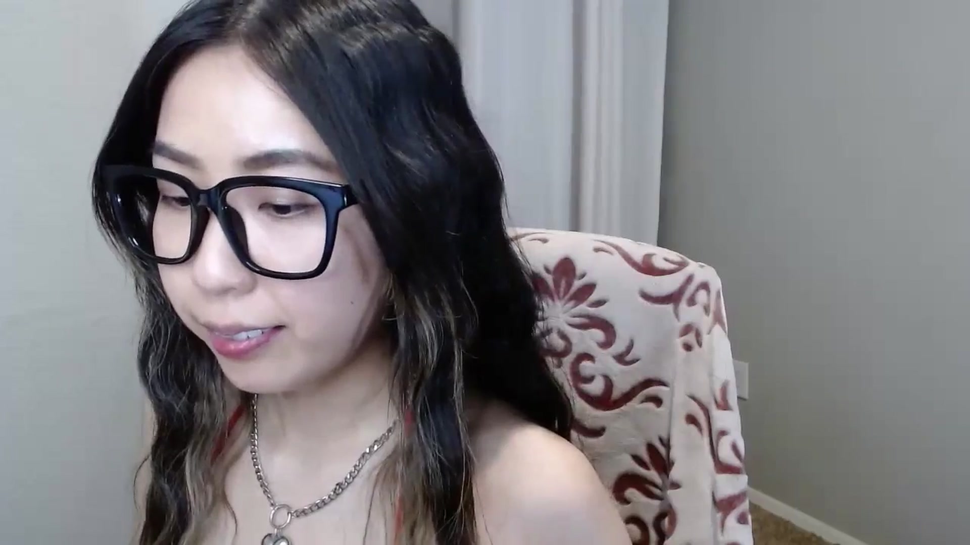 Gallery image thumbnail from MinaBae's myfreecams stream on, 10/16/2024, 07:20 image 7 of 20
