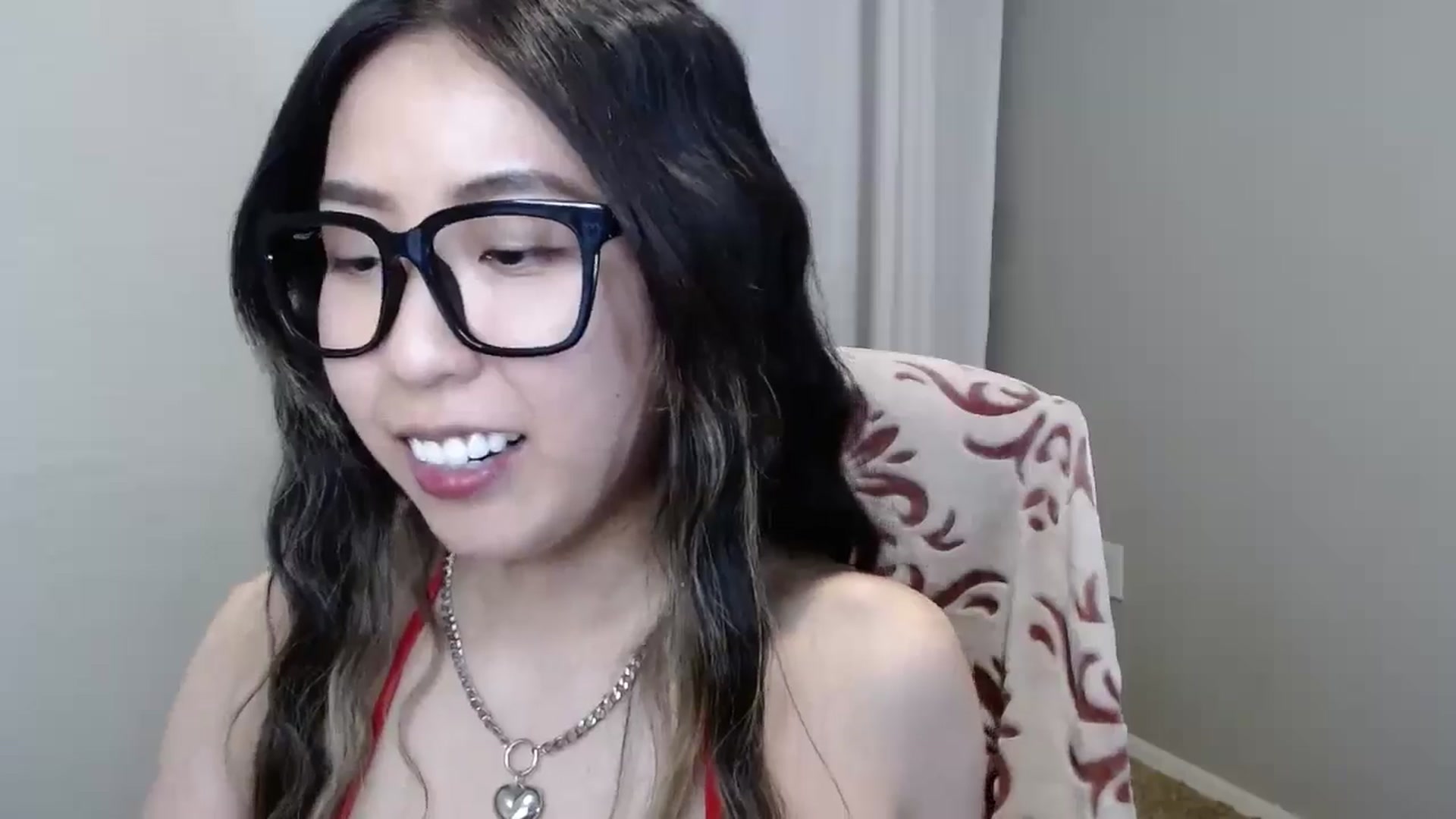 Gallery image thumbnail from MinaBae's myfreecams stream on, 10/16/2024, 07:20 image 6 of 20