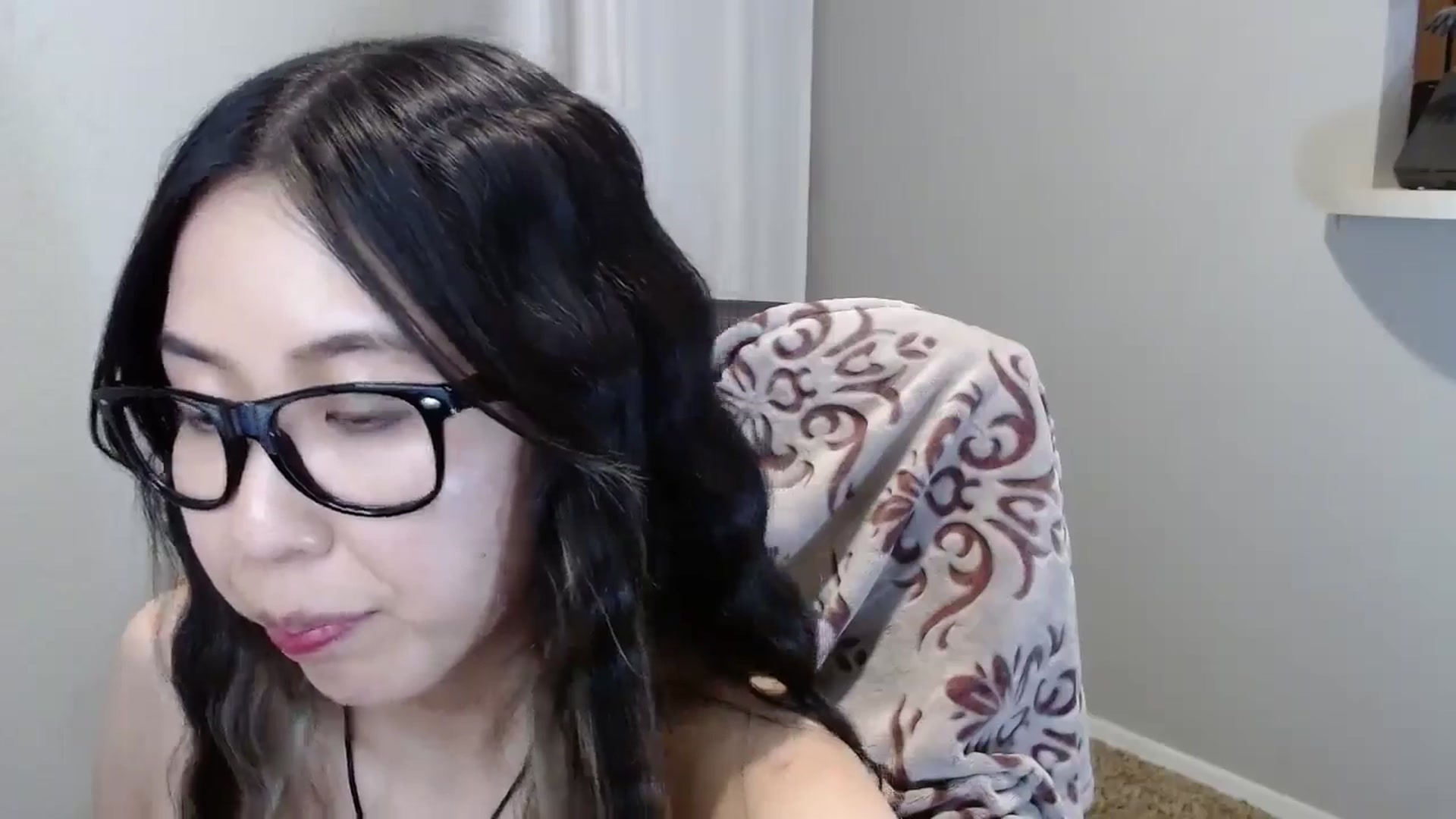 Gallery image thumbnail from MinaBae's myfreecams stream on, 10/23/2024, 07:36 image 13 of 20