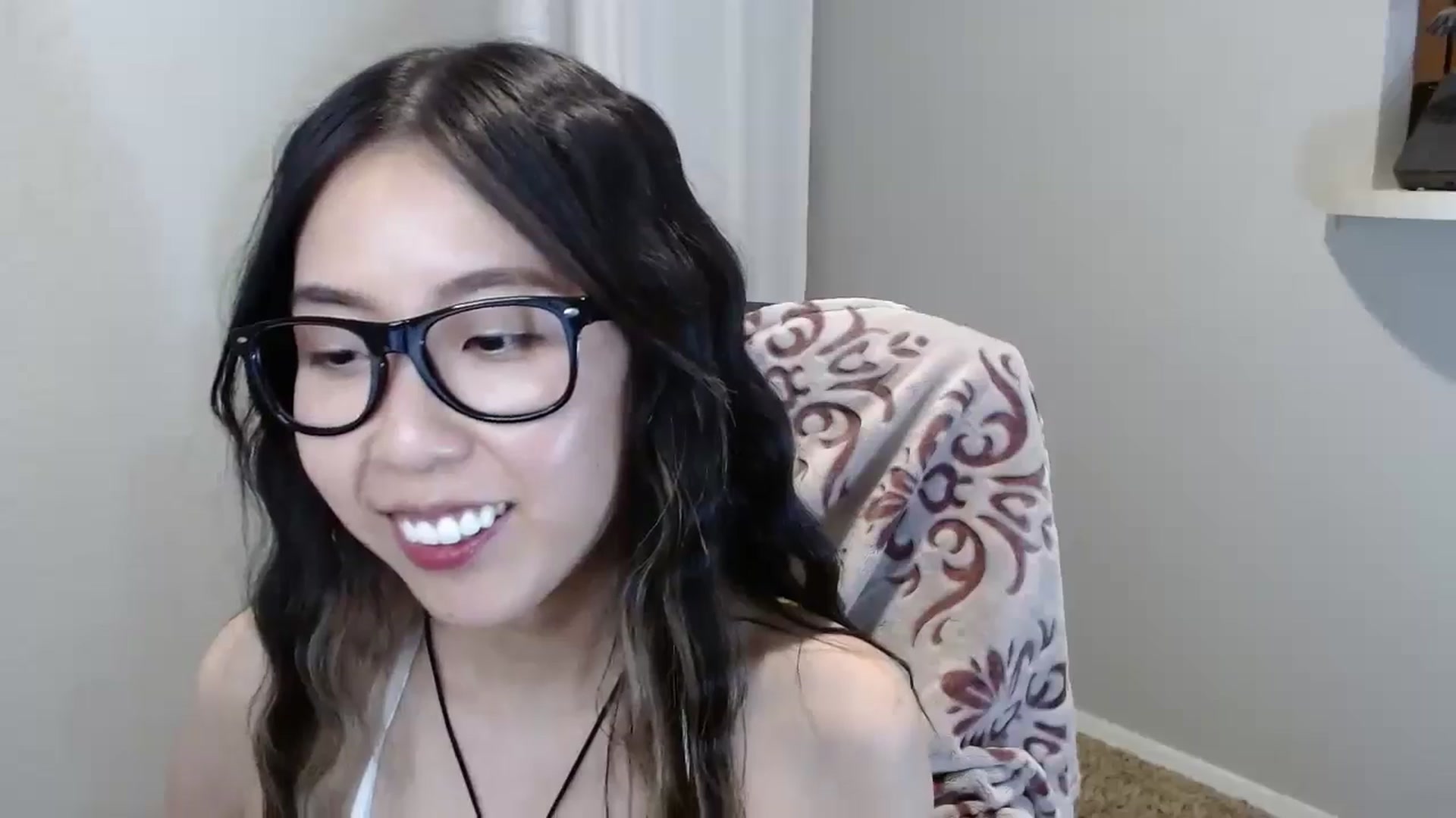 Gallery image thumbnail from MinaBae's myfreecams stream on, 10/23/2024, 07:36 image 11 of 20
