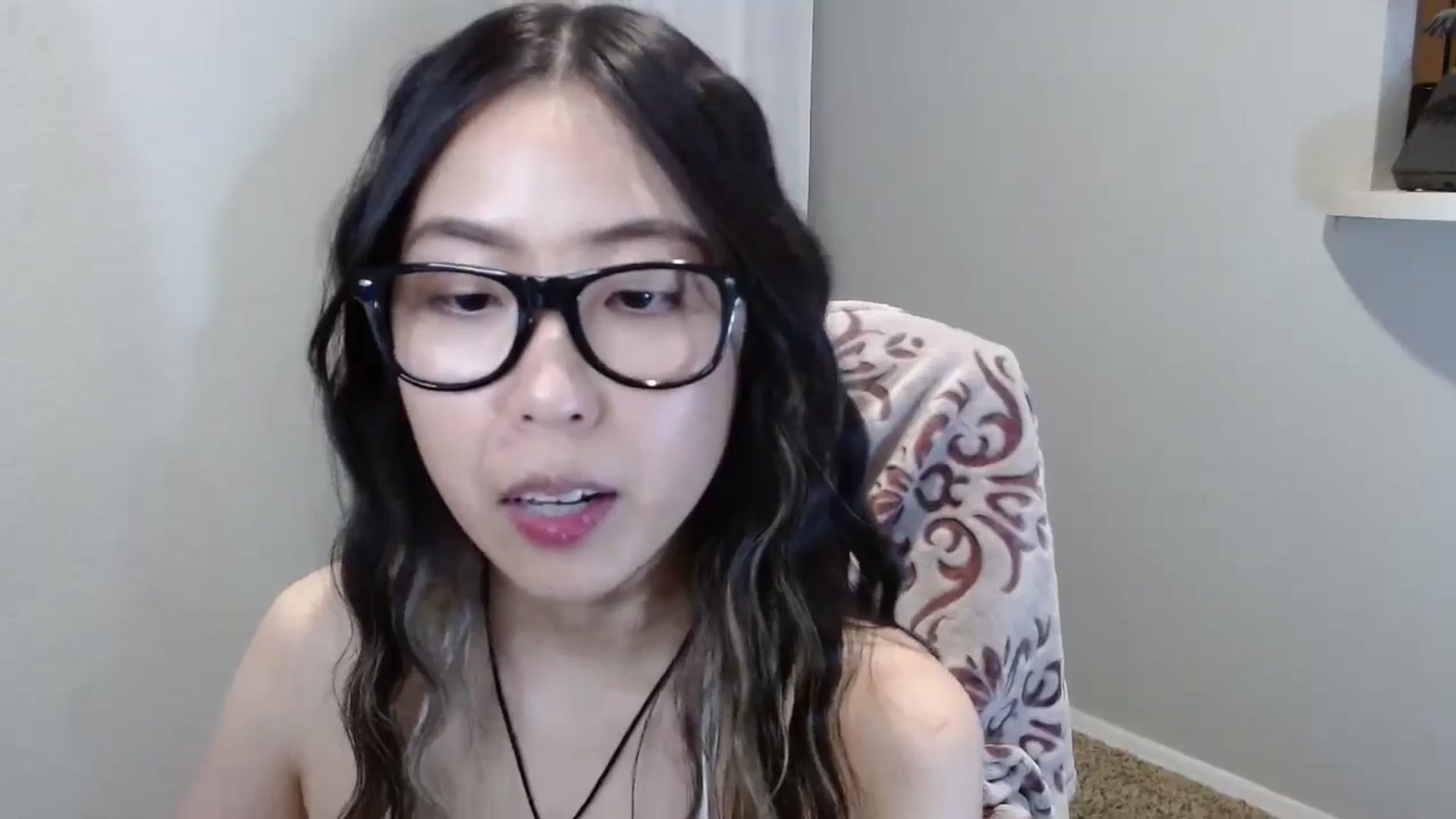 Gallery image thumbnail from MinaBae's myfreecams stream on, 10/23/2024, 07:36 image 7 of 20