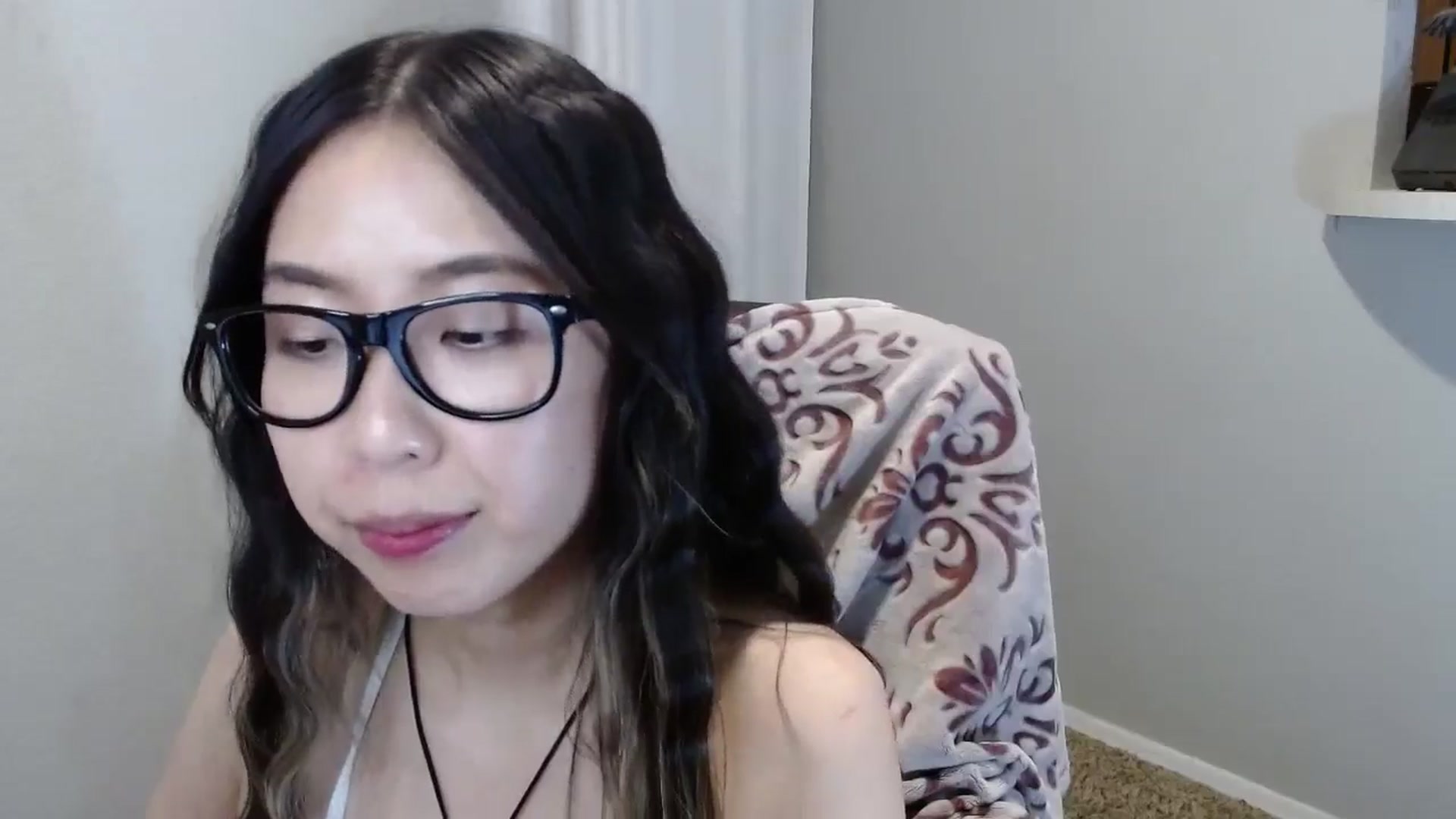 Gallery image thumbnail from MinaBae's myfreecams stream on, 10/23/2024, 07:36 image 17 of 20