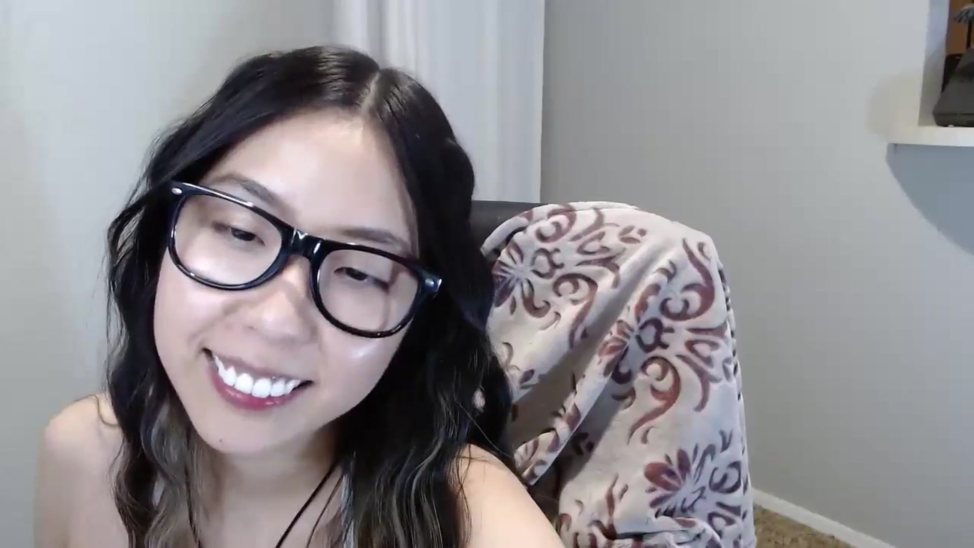 Gallery image thumbnail from MinaBae's myfreecams stream on, 10/23/2024, 07:36 image 12 of 20