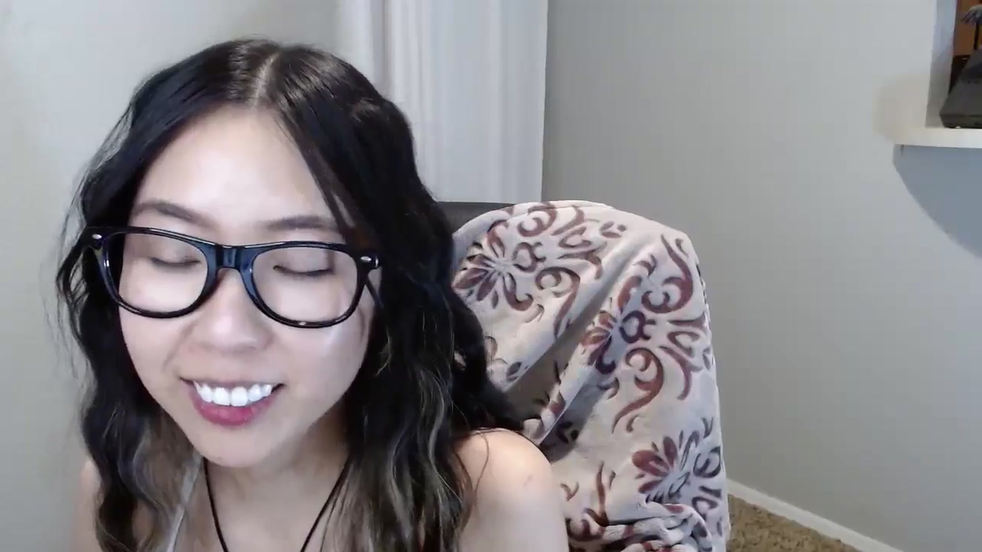 Gallery image thumbnail from MinaBae's myfreecams stream on, 10/23/2024, 07:36 image 3 of 20