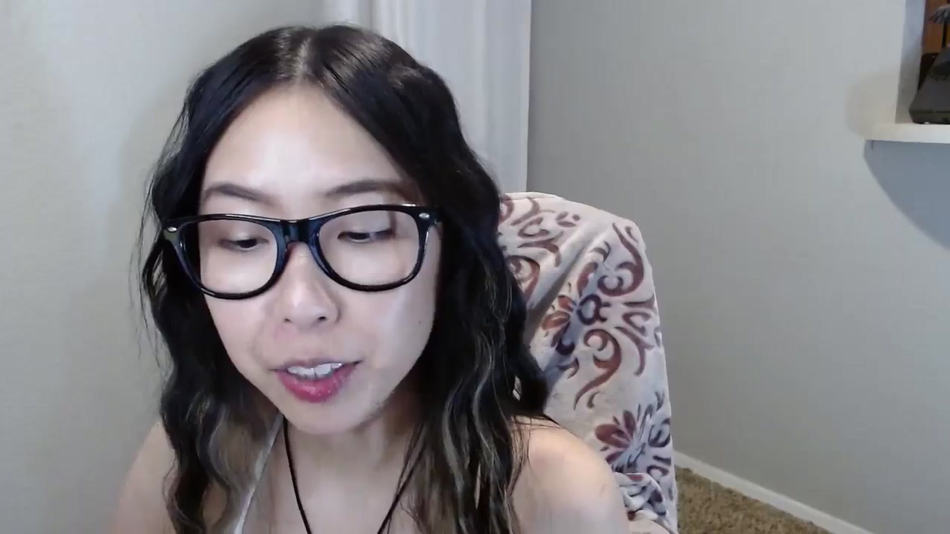 Gallery image thumbnail from MinaBae's myfreecams stream on, 10/23/2024, 07:36 image 4 of 20