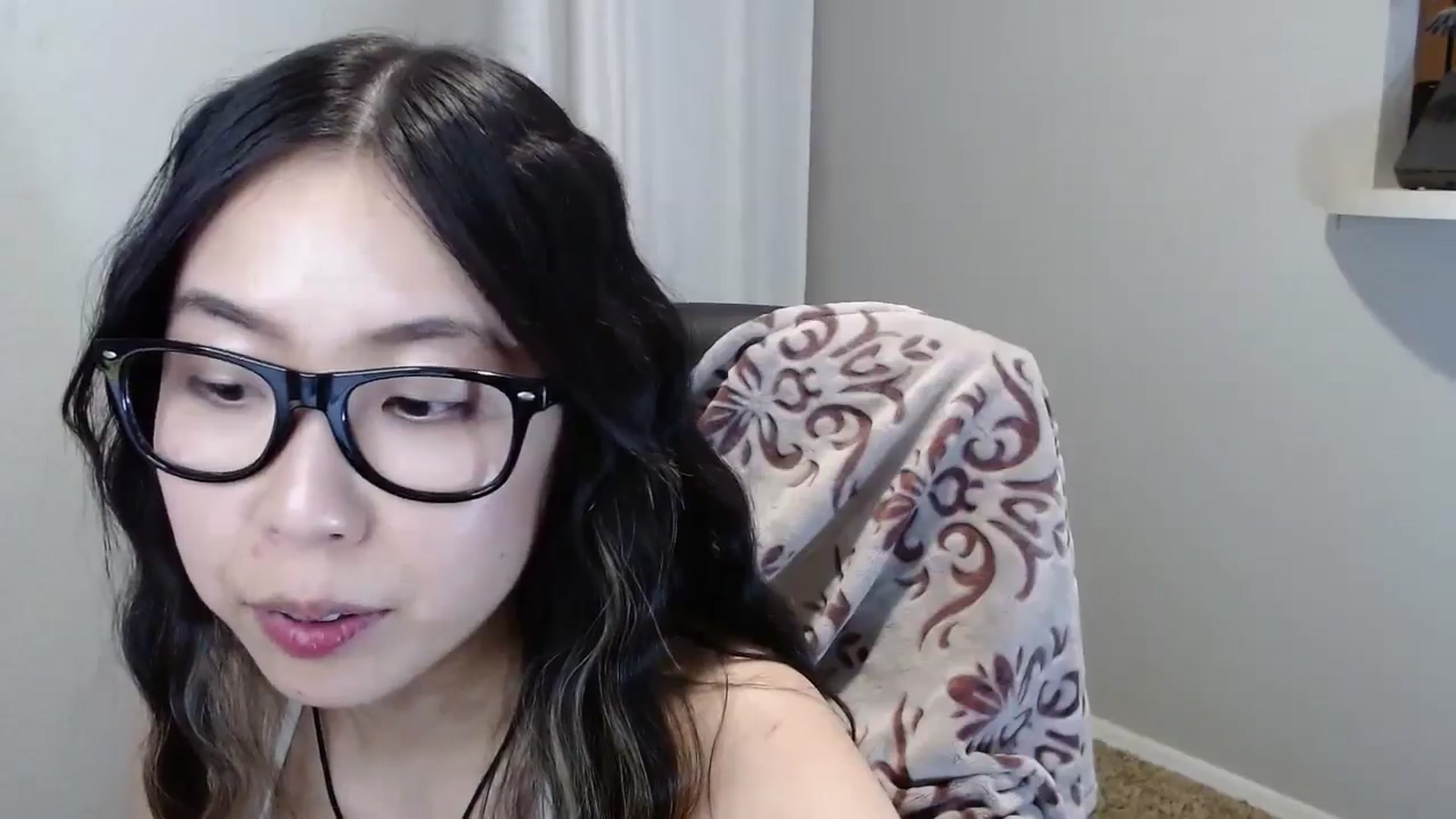 Gallery image thumbnail from MinaBae's myfreecams stream on, 10/23/2024, 07:36 image 9 of 20