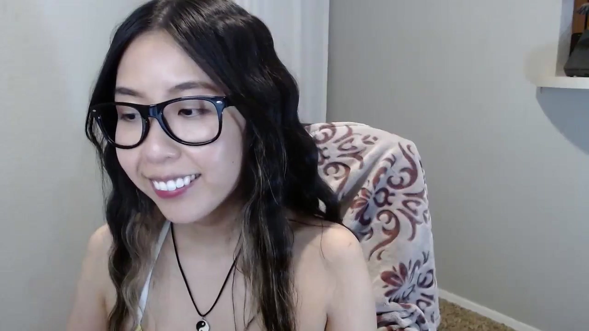 Gallery image thumbnail from MinaBae's myfreecams stream on, 10/23/2024, 07:36 image 6 of 20