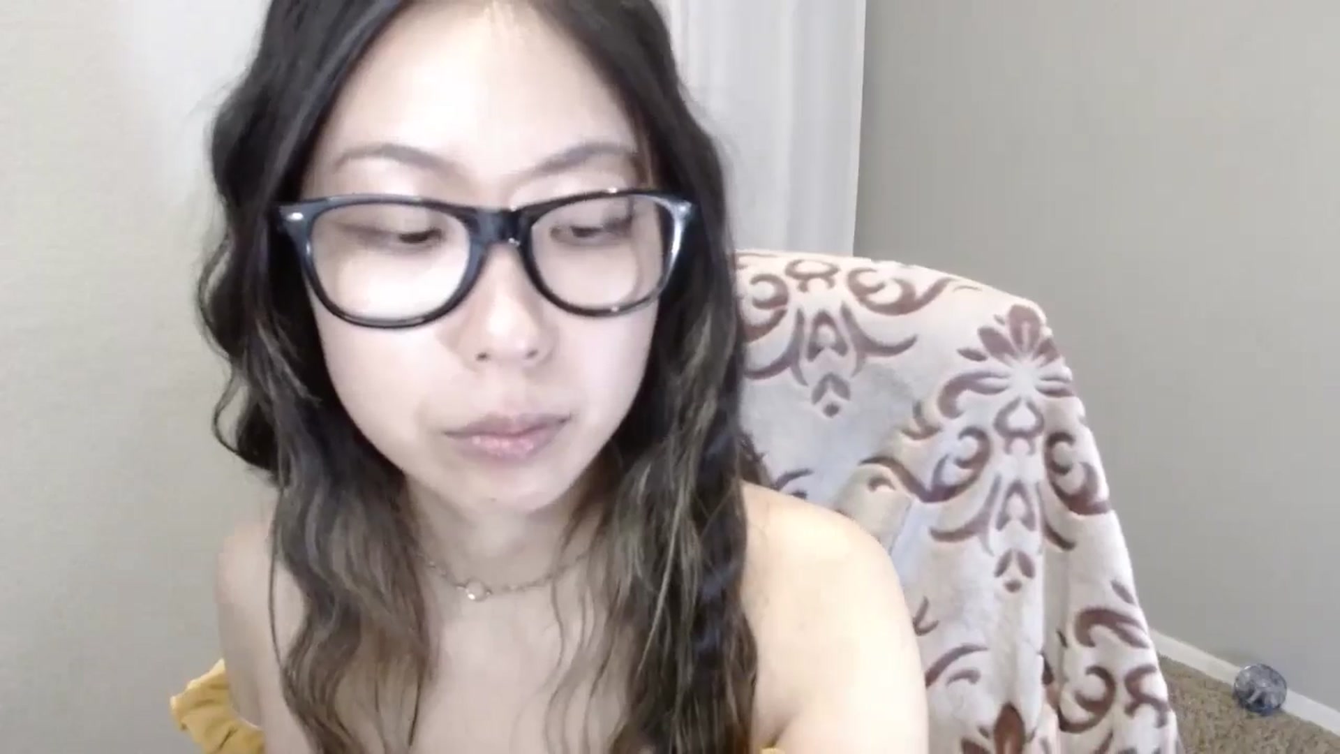 Gallery image thumbnail from MinaBae's myfreecams stream on, 10/31/2024, 08:30 image 12 of 20