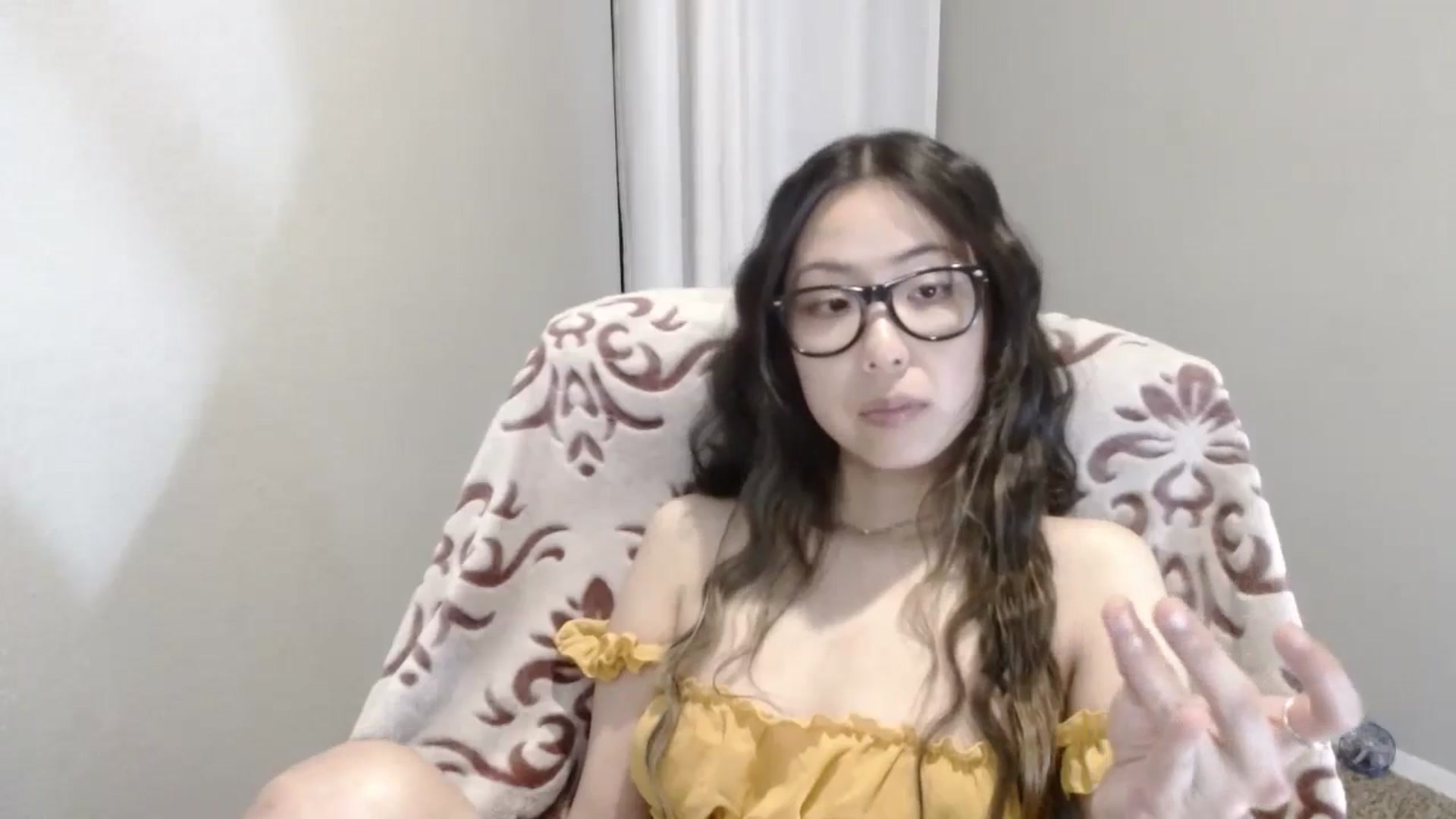 Gallery image thumbnail from MinaBae's myfreecams stream on, 10/31/2024, 08:30 image 9 of 20