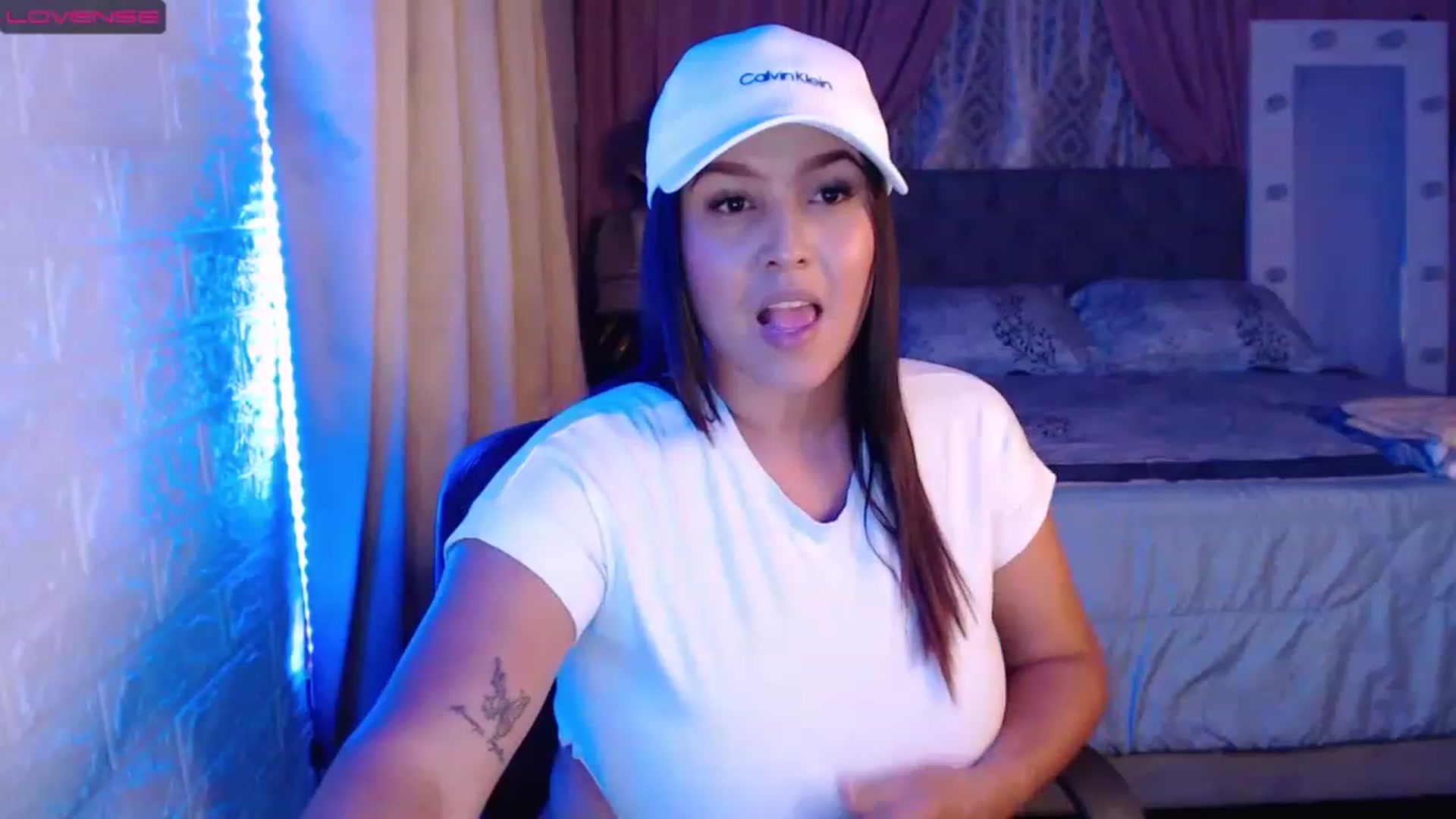 Gallery image thumbnail from Mina_rhoades's myfreecams stream on, 02/11/2023, 06:58 image 7 of 20