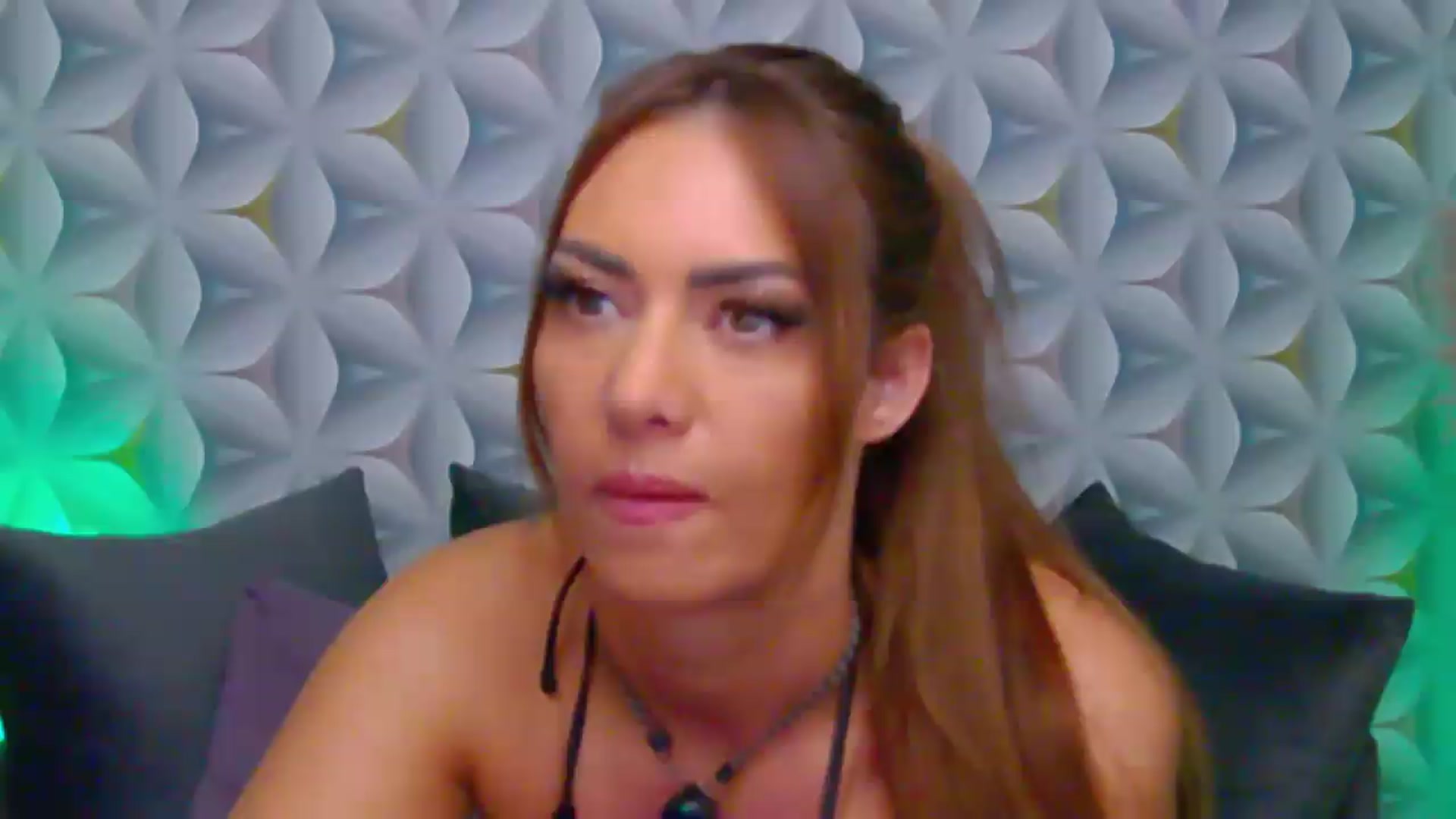 Gallery image thumbnail from MinasVibe's myfreecams stream on, 07/30/2026, 09:19 image 11 of 20