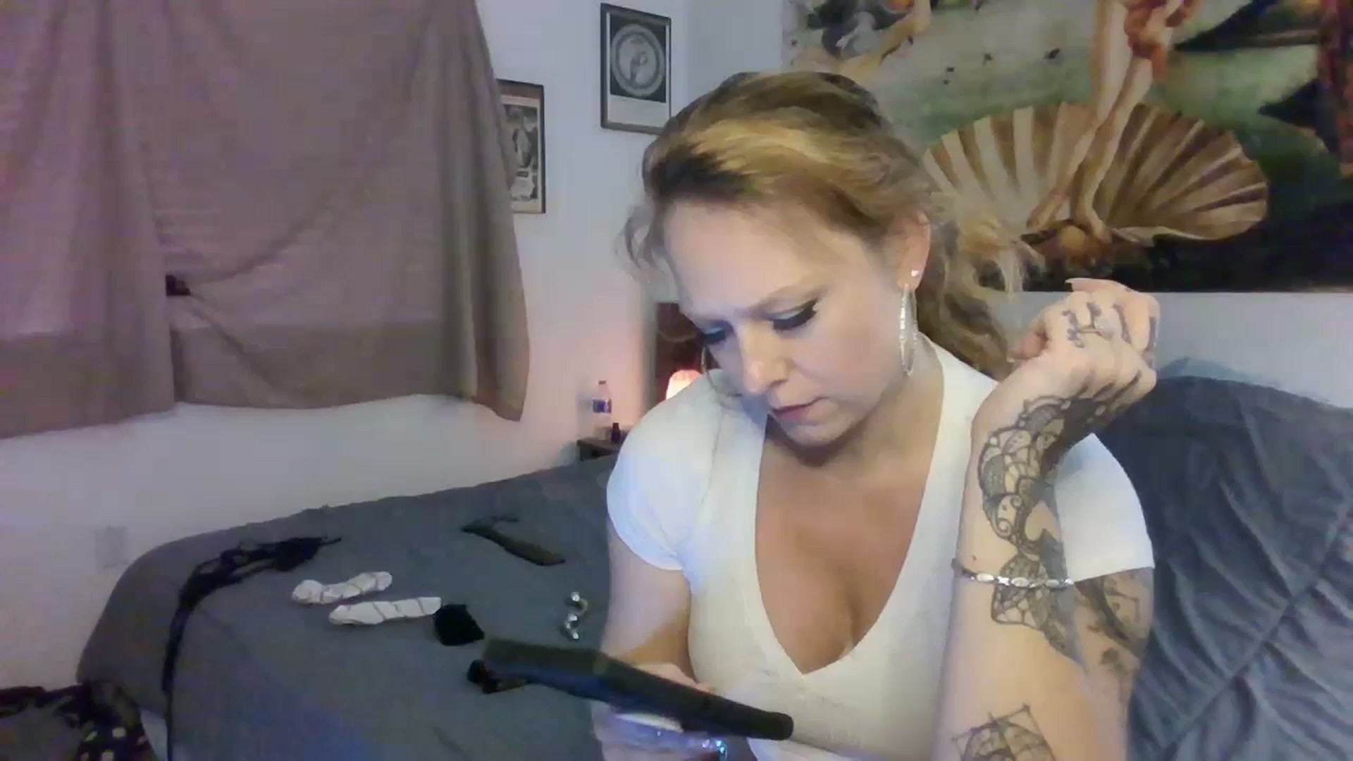 Gallery image thumbnail from Mindy_xo's myfreecams stream on, 07/12/2023, 19:22 image 19 of 20