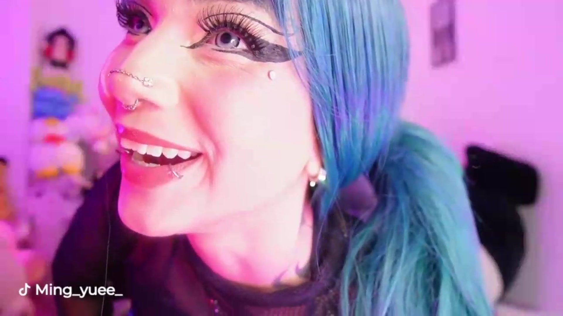 Gallery image thumbnail from Ming_yue_'s myfreecams stream on, 07/10/2026, 11:55 image 9 of 20