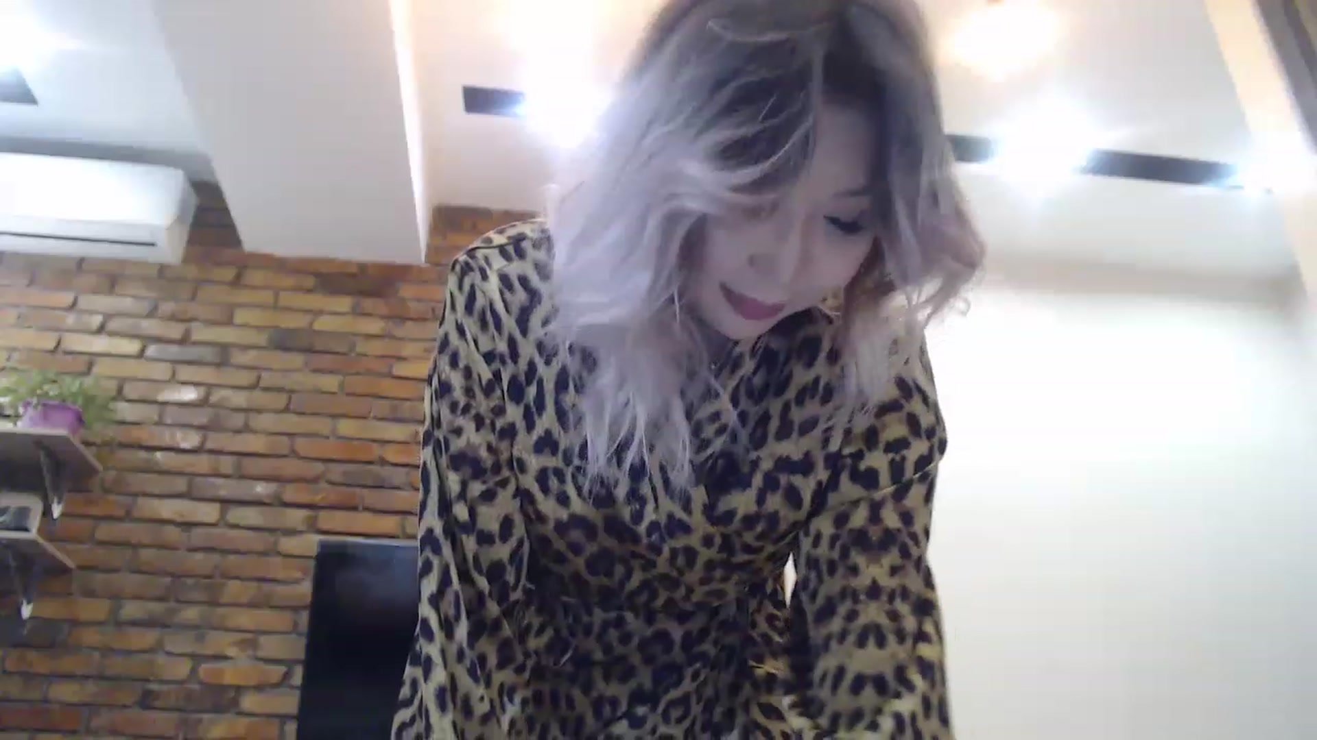 Gallery image thumbnail from MinggLee_'s myfreecams stream on, 11/23/2022, 22:51 image 19 of 20