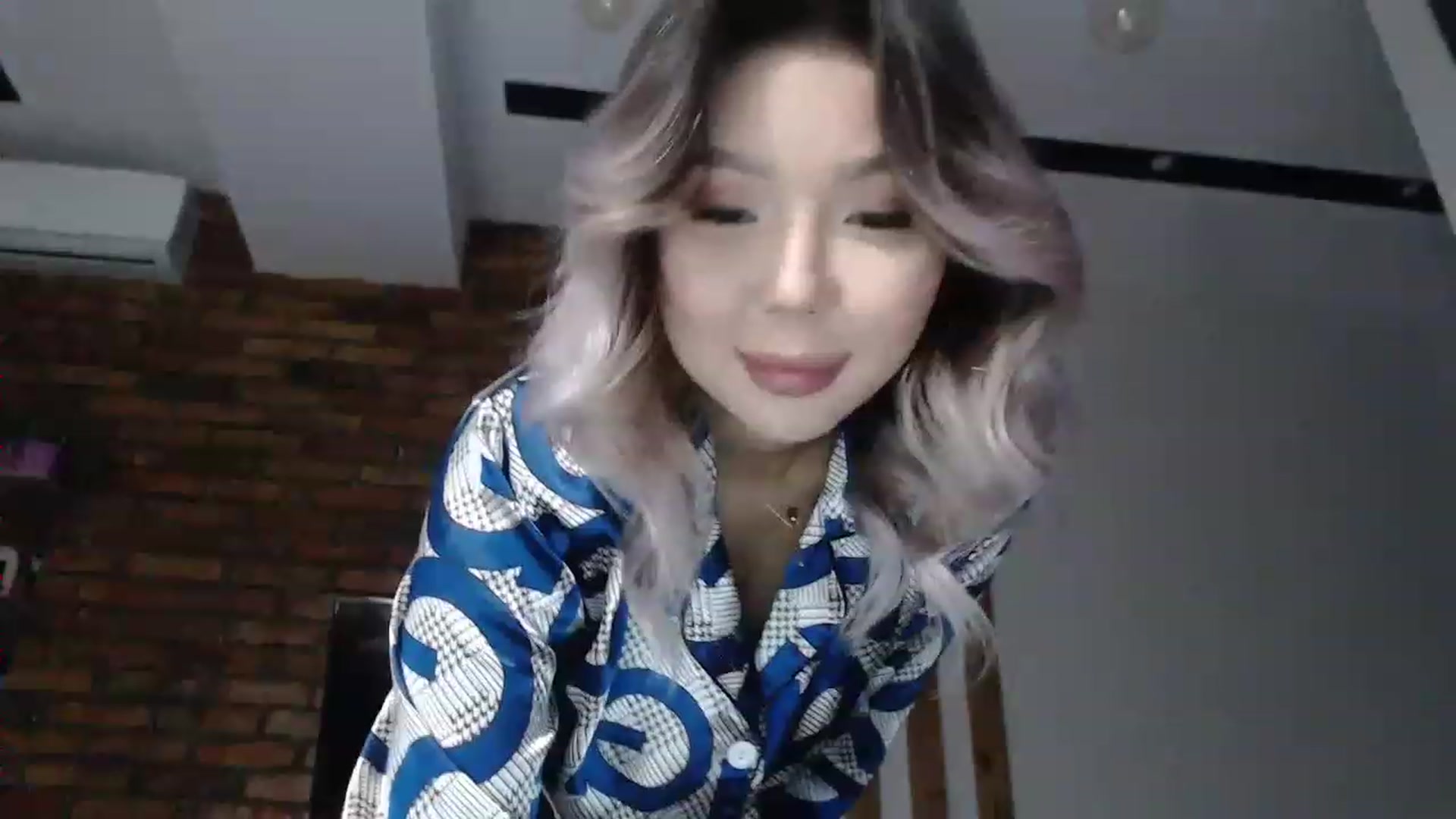 Gallery image thumbnail from MinggLee_'s myfreecams stream on, 11/23/2022, 22:51 image 10 of 20