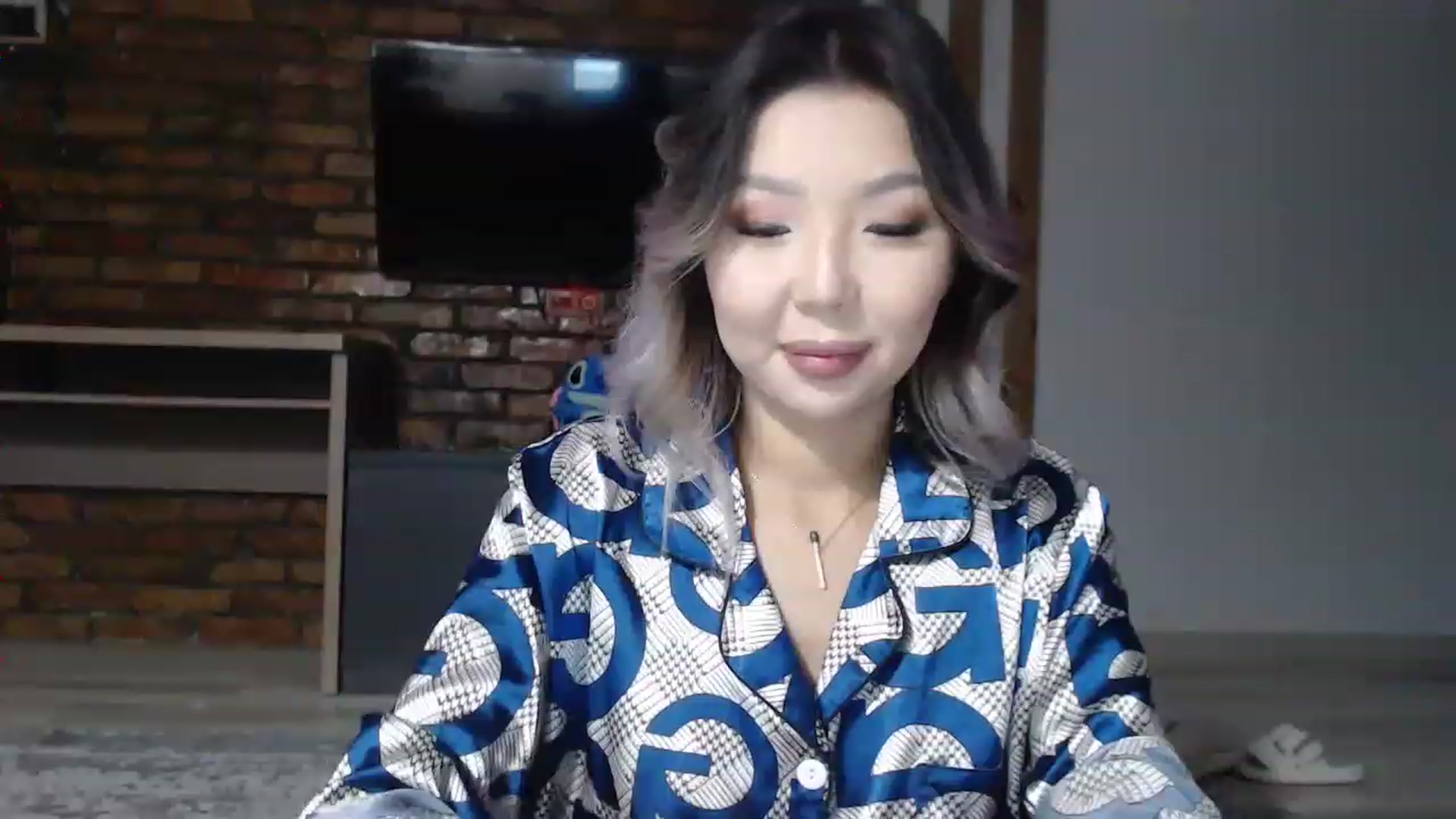 Gallery image thumbnail from MinggLee_'s myfreecams stream on, 11/23/2022, 22:51 image 4 of 20