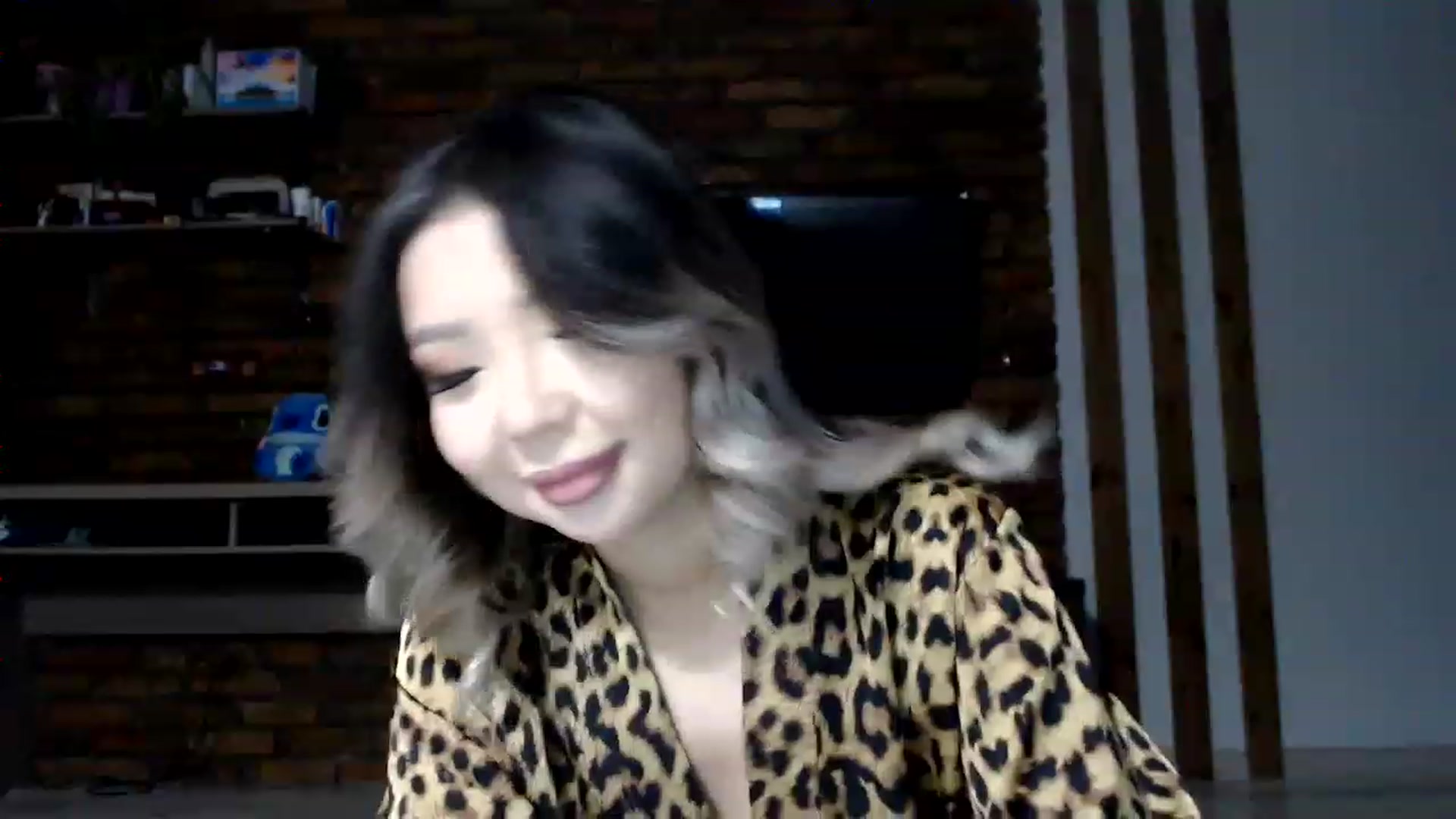 Gallery image thumbnail from MinggLee_'s myfreecams stream on, 01/31/2023, 18:09 image 20 of 20