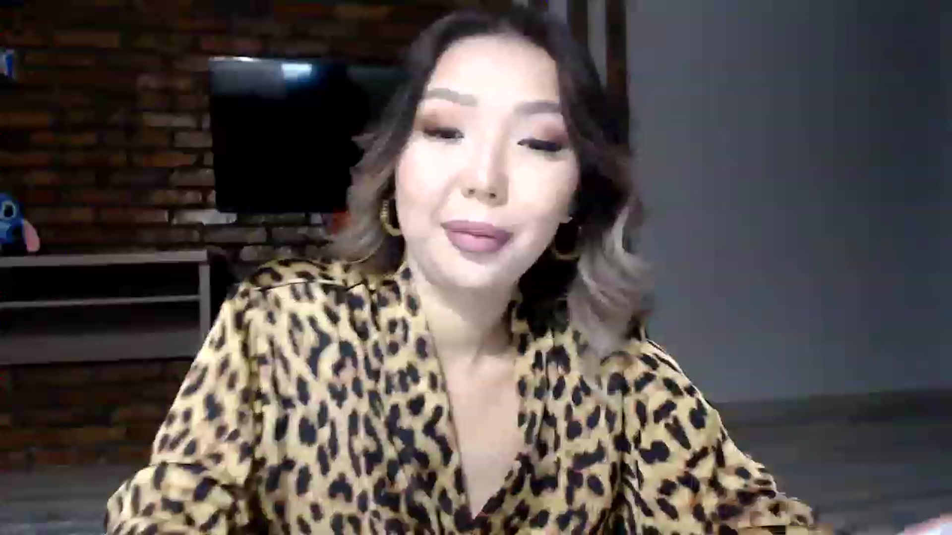 Gallery image thumbnail from MinggLee_'s myfreecams stream on, 01/31/2023, 18:09 image 6 of 20