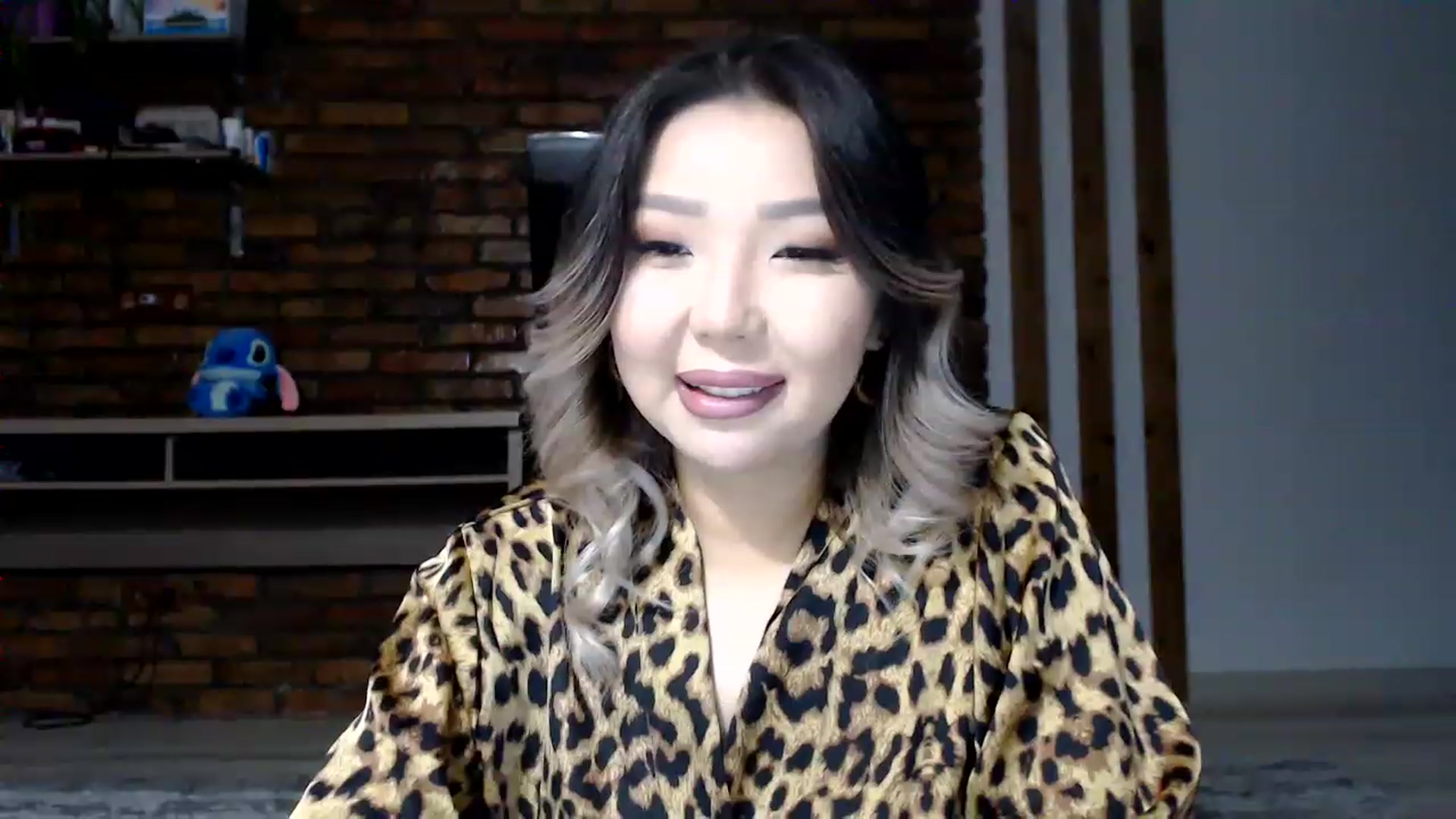 Gallery image thumbnail from MinggLee_'s myfreecams stream on, 01/31/2023, 18:09 image 19 of 20
