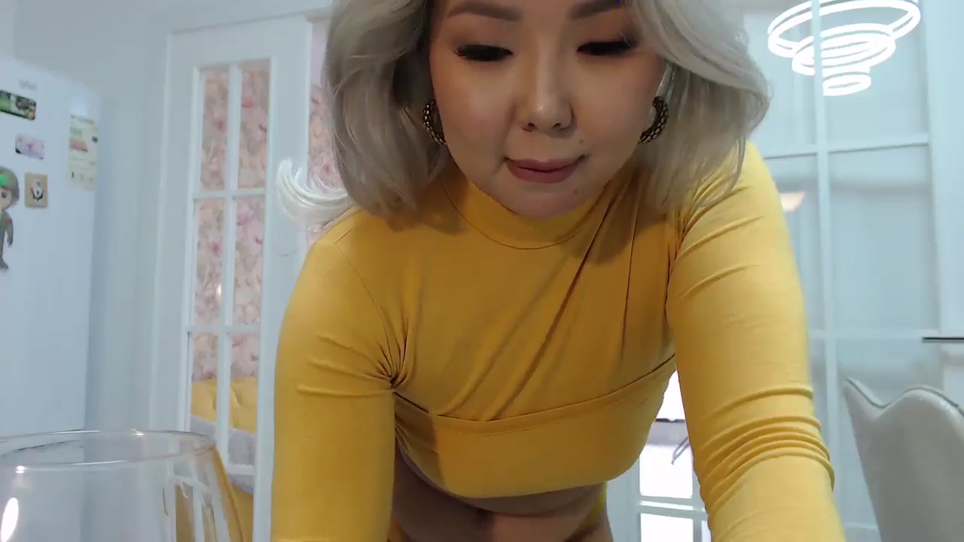 Gallery image thumbnail from MinggLee_'s myfreecams stream on, 03/02/2026, 09:51 image 2 of 20